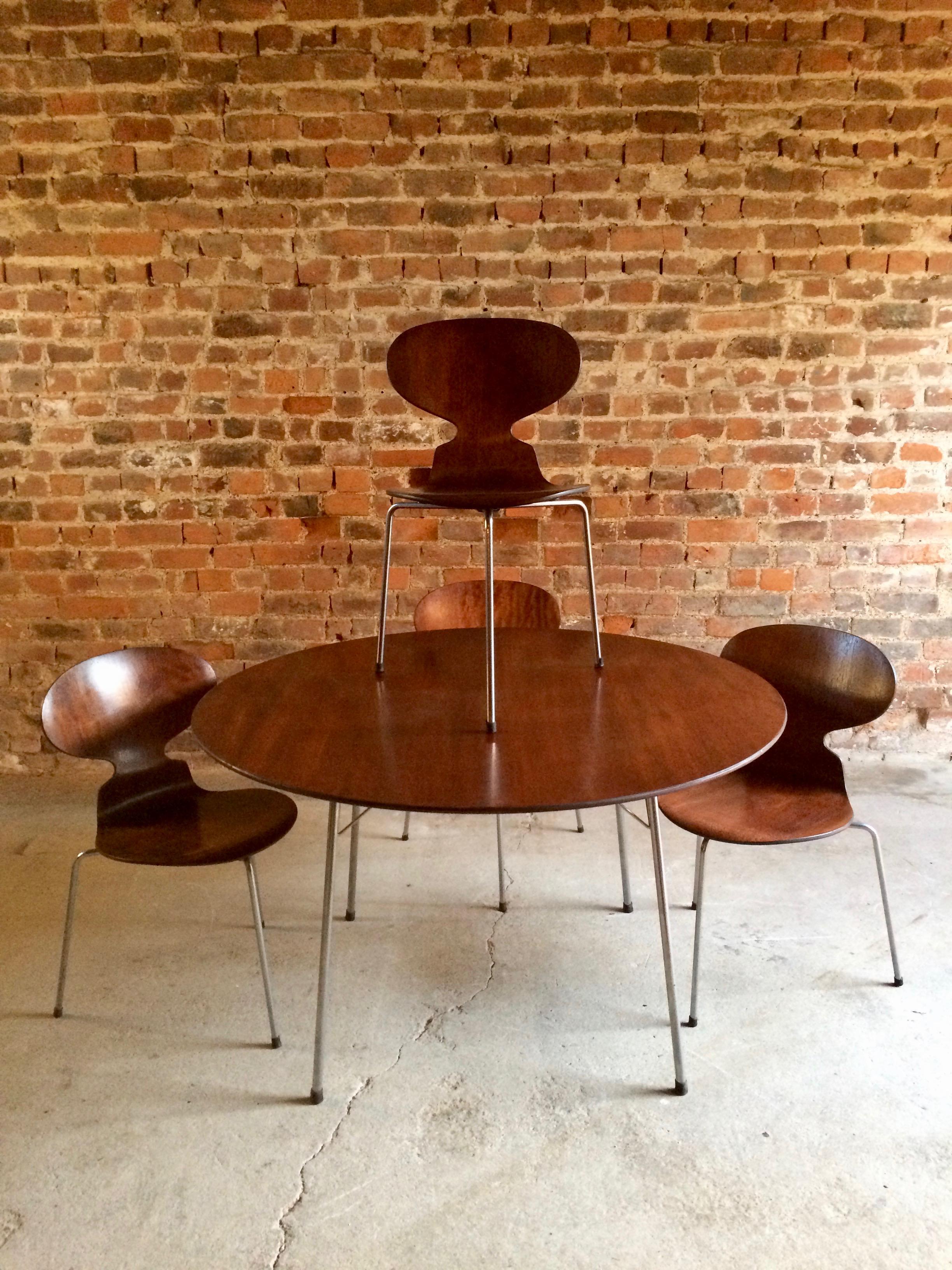 Arne Jacobsen Table and Four Ant Chairs Danish 1950s Midcentury Fritz Hansen 4