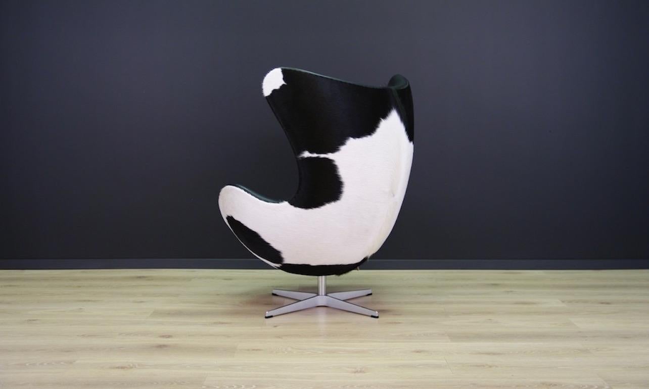 Arne Jacobsen the Egg Chair Cow Leather Elegance, 1980s For Sale 2