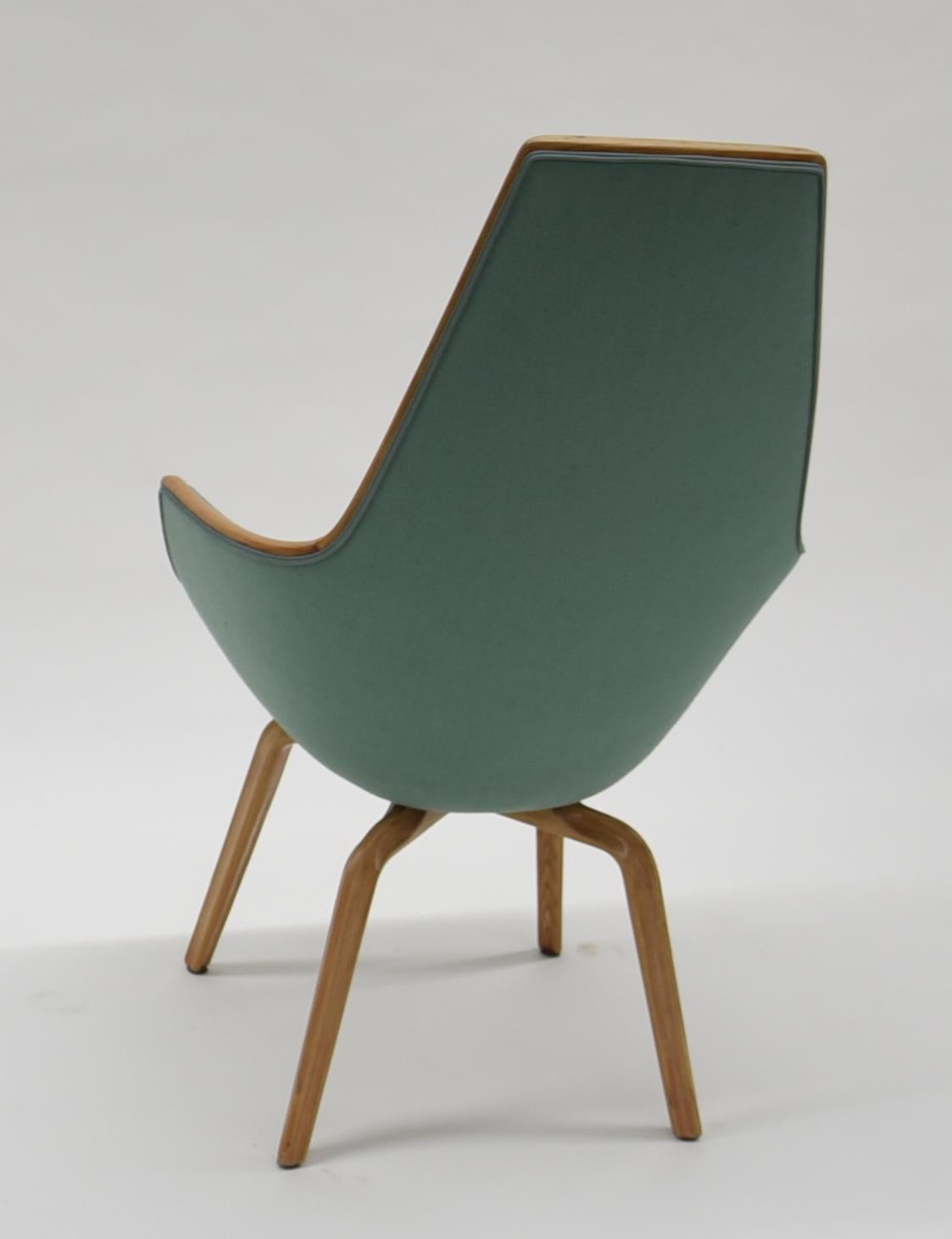 Mid-Century Modern Arne Jacobsen the Giraffe Armchair Radisson SAS Royal Hotel Copenhagen Armchair