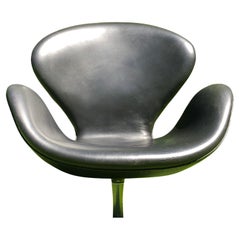 Arne Jacobsen the iconic black leather swan-chair Fritz Hansen 1960ties