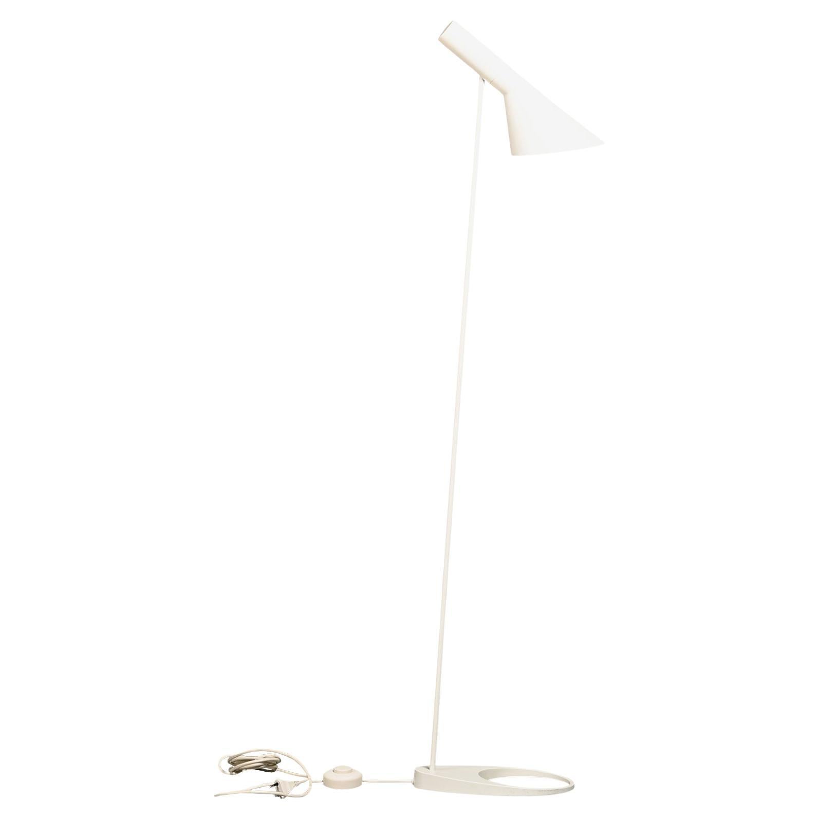 Arne Jacobsen white AJ Floor Lamp for Louis Poulsen, Denmark For Sale