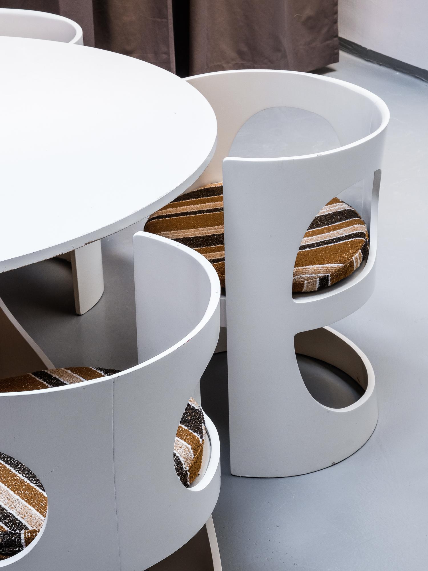 Mid-Century Modern Arne Jacobsen White Lacquered Pre Pop Dining Room Set for Asko, 1969