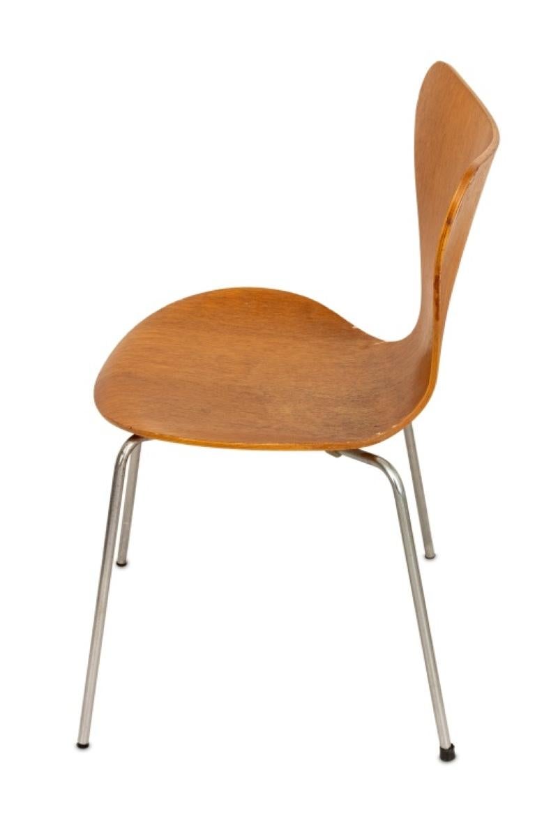 Mid-Century Modern Paire de chaises Series 7 d'Arne Jacobsen x Fritz Hansen en vente