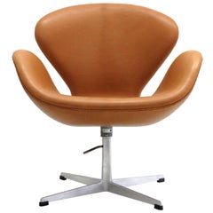 Arne Jacobsen, Swan Chair, Model 3320