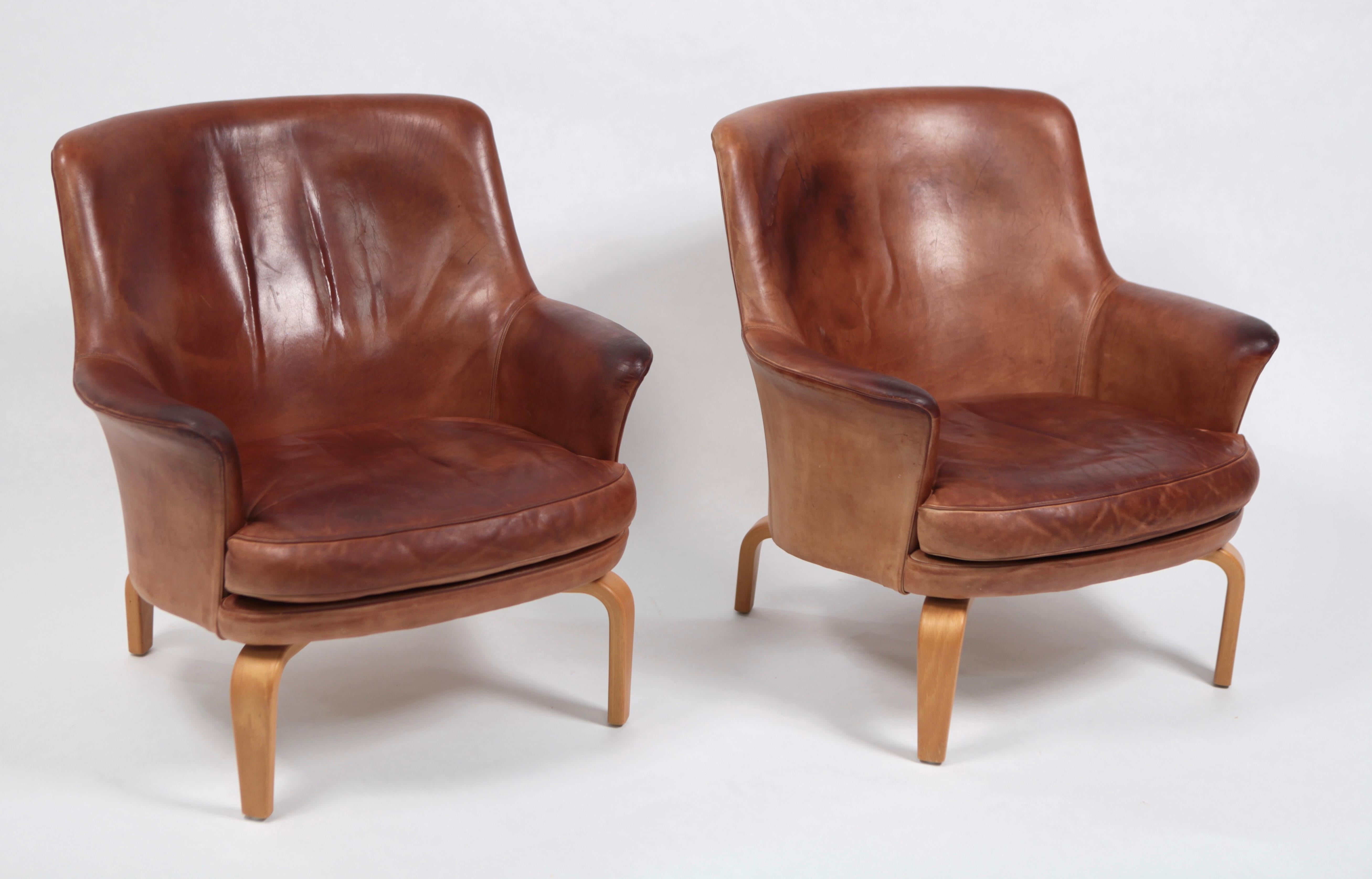 Paire de fauteuils Pilot d'Arne Norell, en cuir et hêtre, Suède, 1967 7