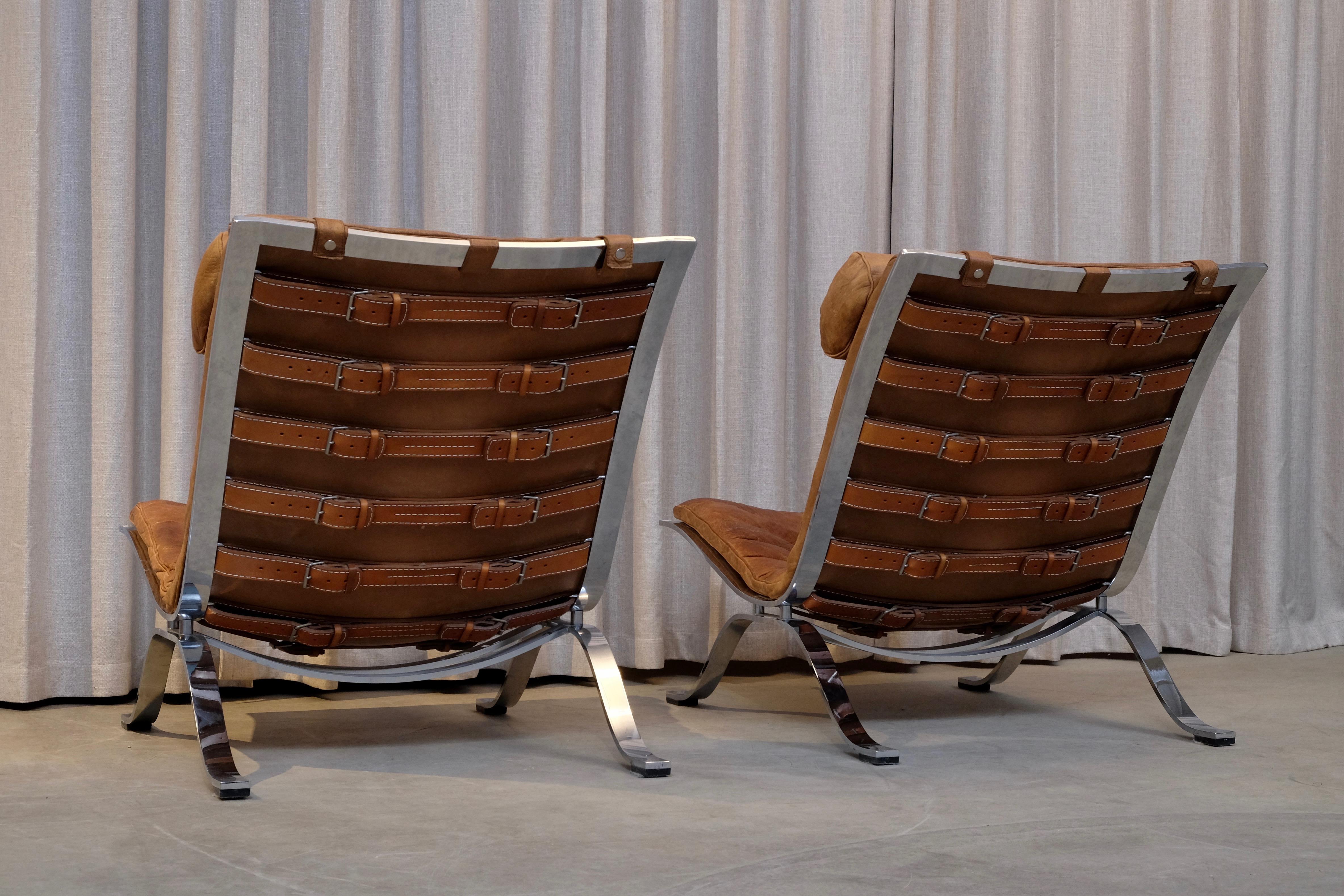 Milieu du XXe siècle Fauteuils Ari d'Arne Norell en cuir marron cognac, Suède, années 1960