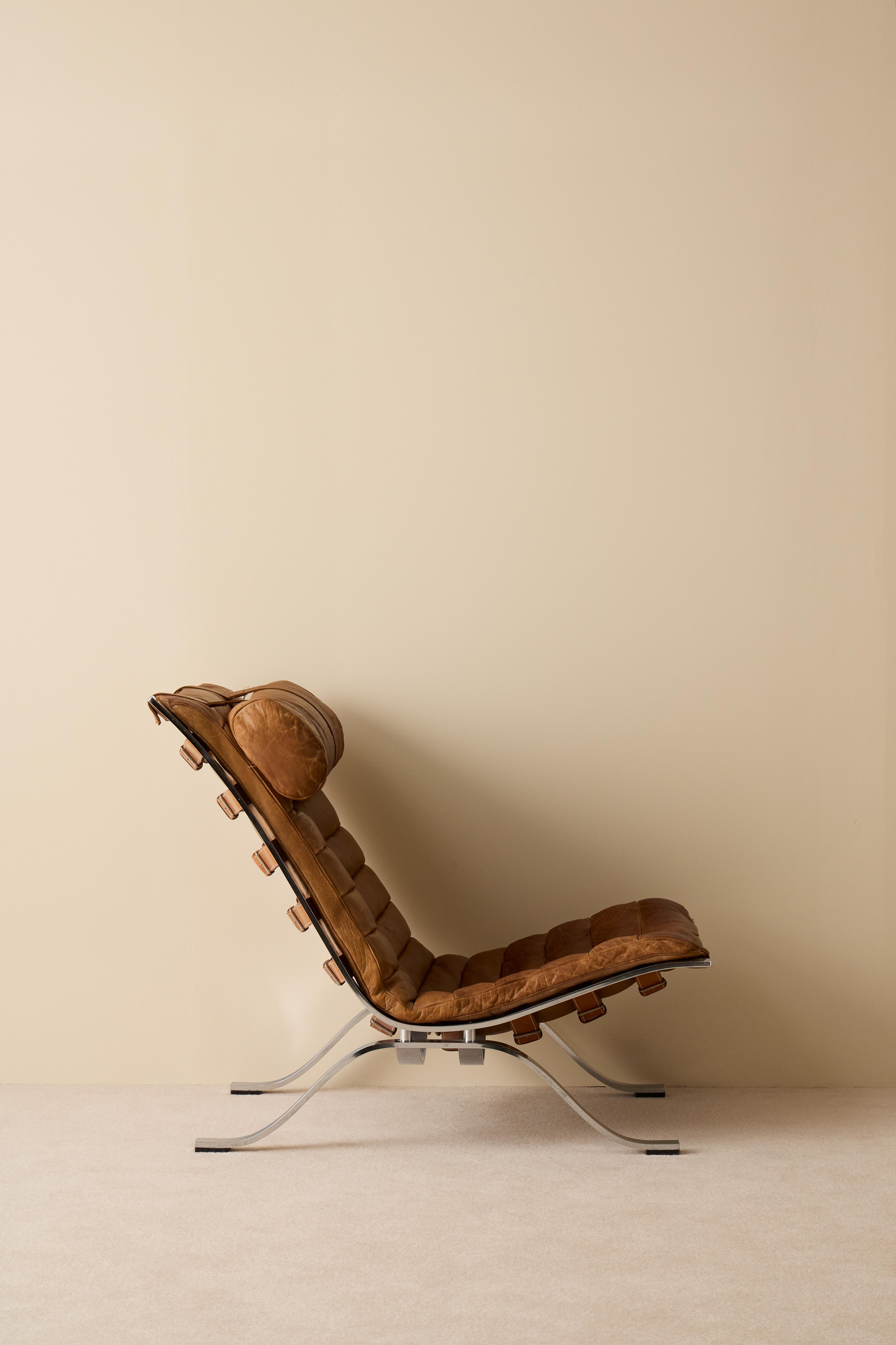 Metà XX secolo Arne Norell Ari Easy Chairs in pelle marrone cognac, Svezia, anni '60 in vendita