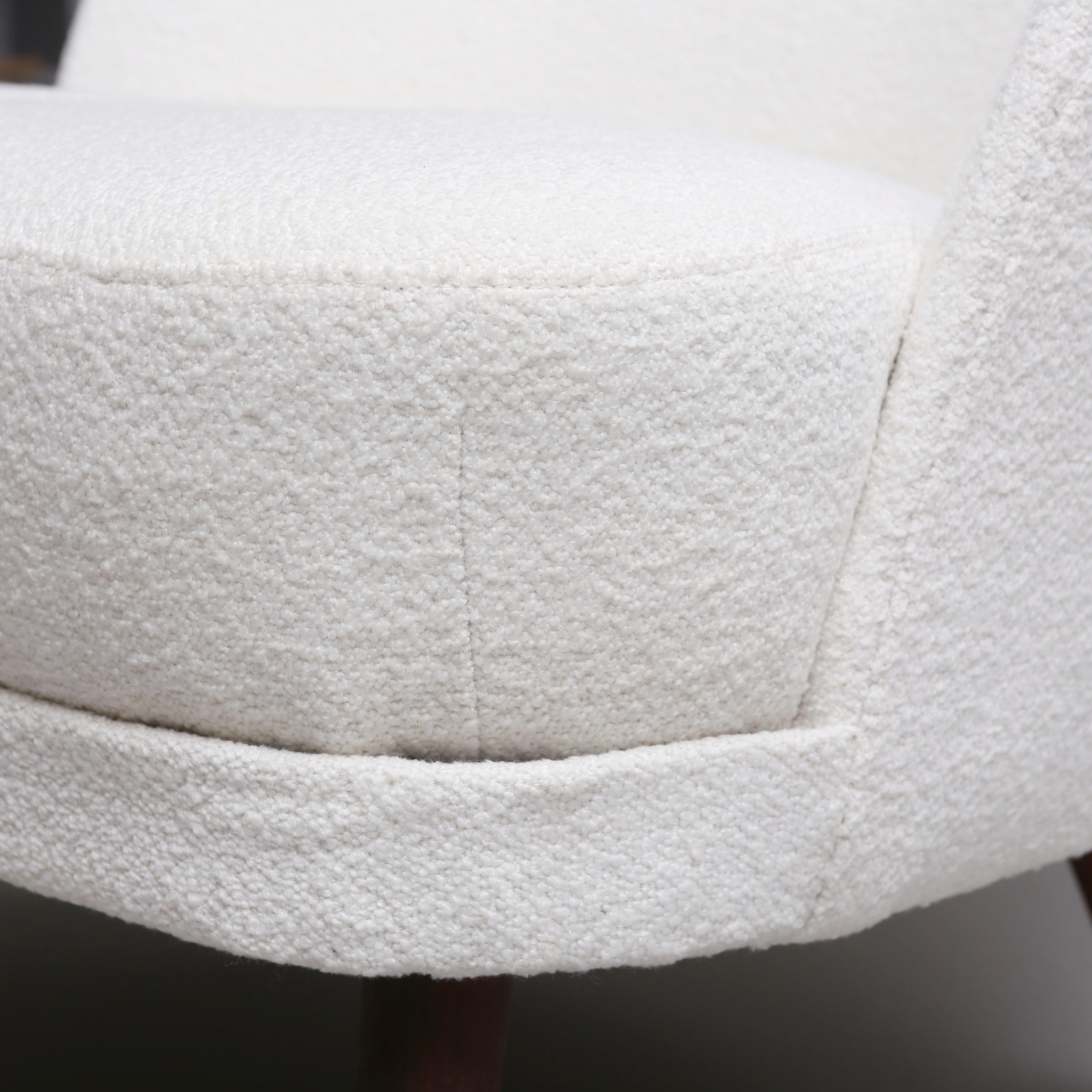 Tissu Fauteuil asymétrique ARNE NORELL fabriqué en Suède vers 1960 en vente