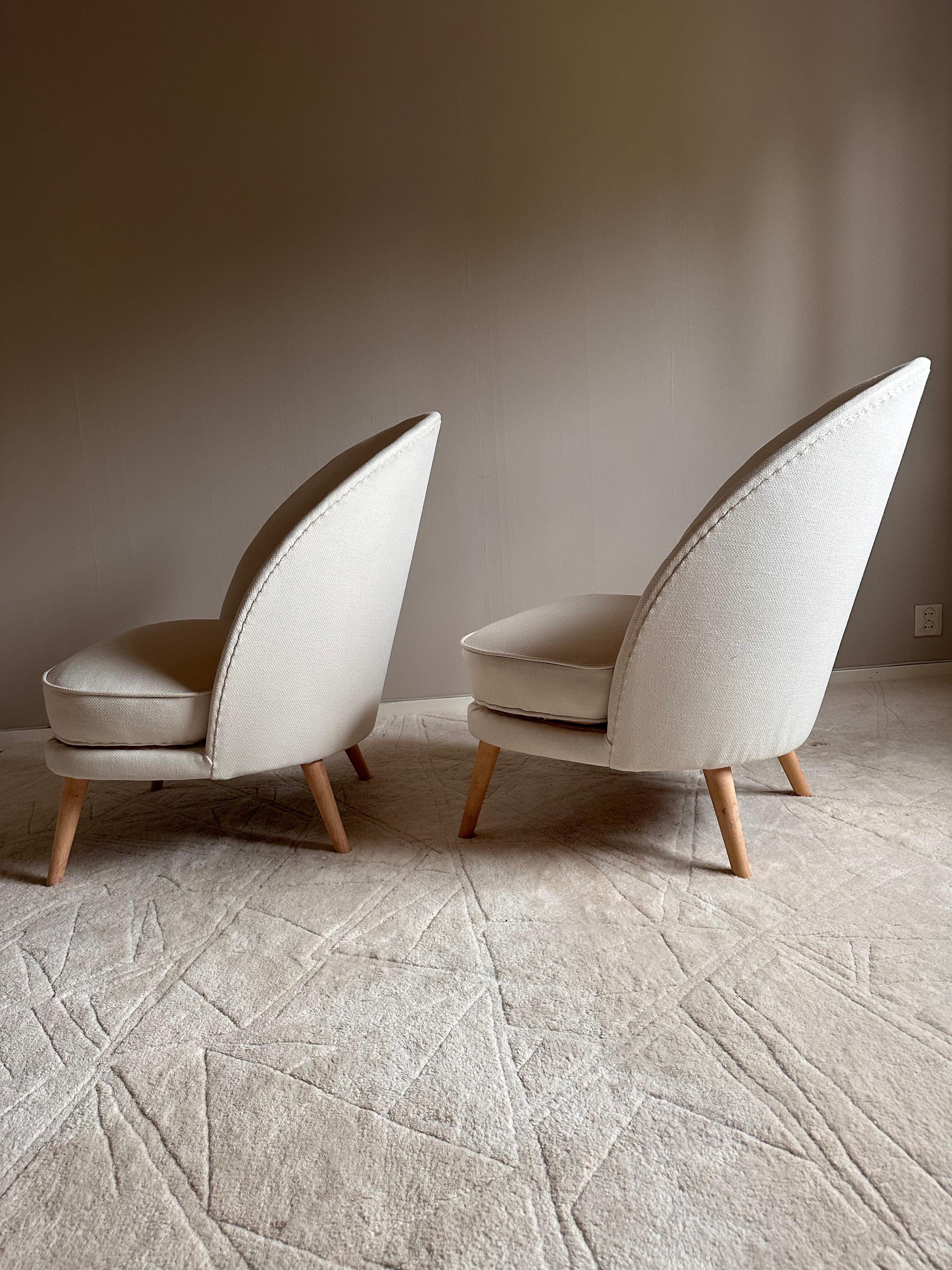 Fabric Arne Norell, att. Asymmetric Chairs