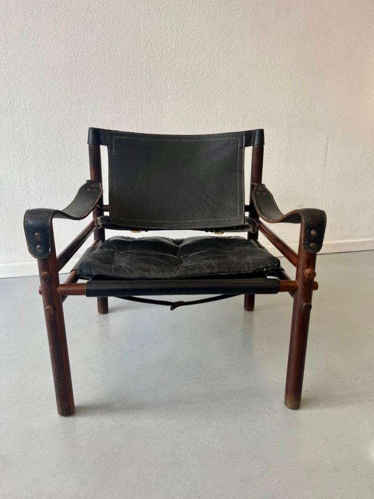Chaise Safari Easy Chair en cuir noir d'Arne Norell, Suède, vers les années 1970 en vente 1