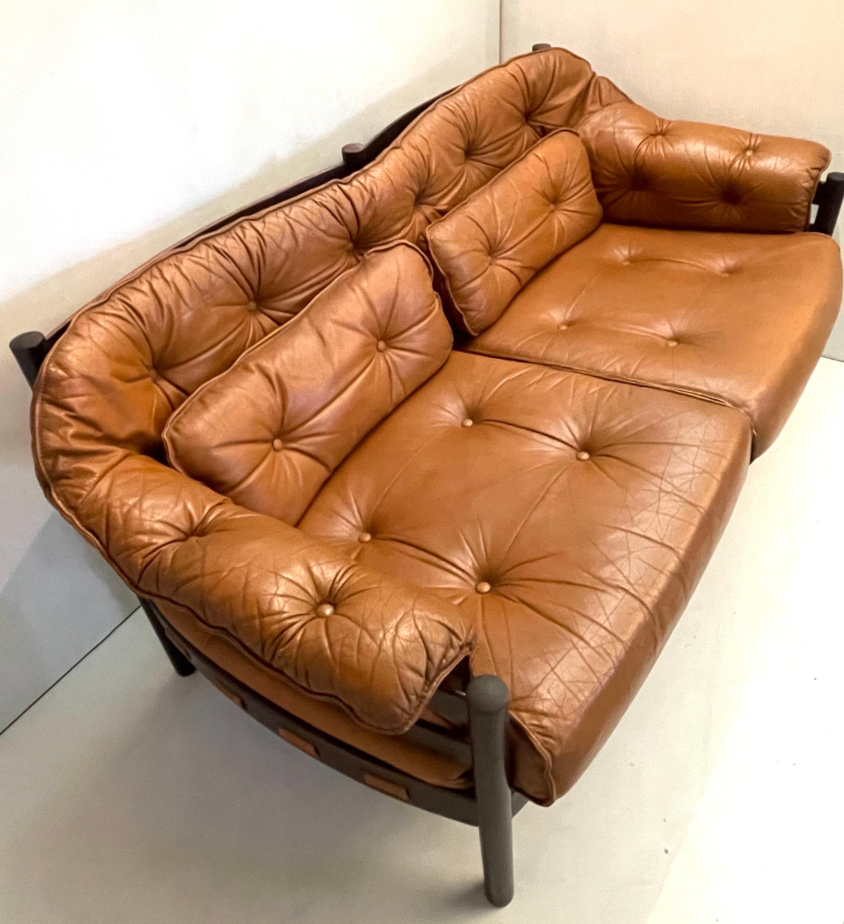 Mid-Century Modern Sven Ellekaer for Coja Two-Seat Settee Sofa in soft Camel Leather For Sale