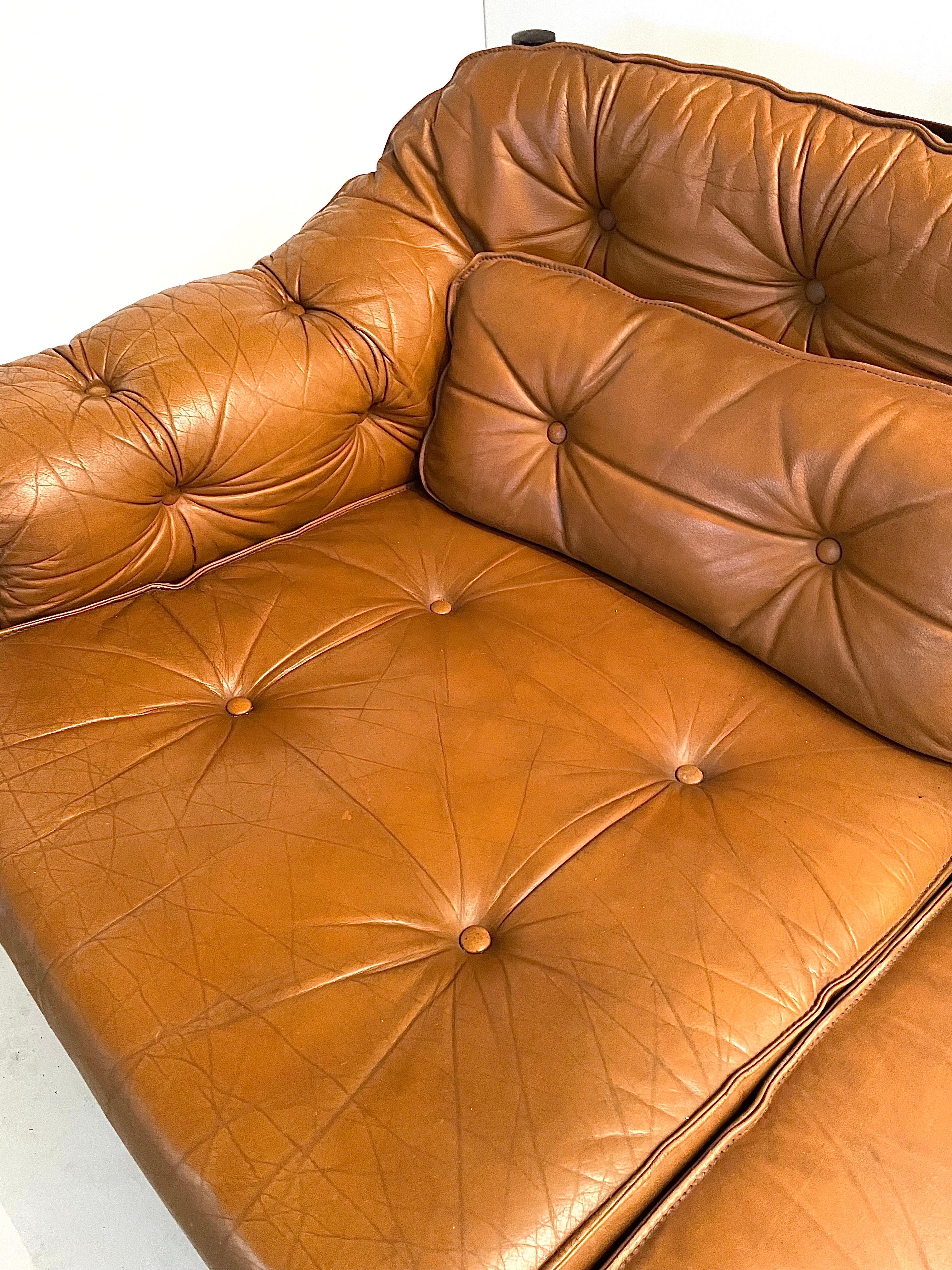 Sven Ellekaer for Coja Two-Seat Settee Sofa in soft Camel Leather For Sale 2