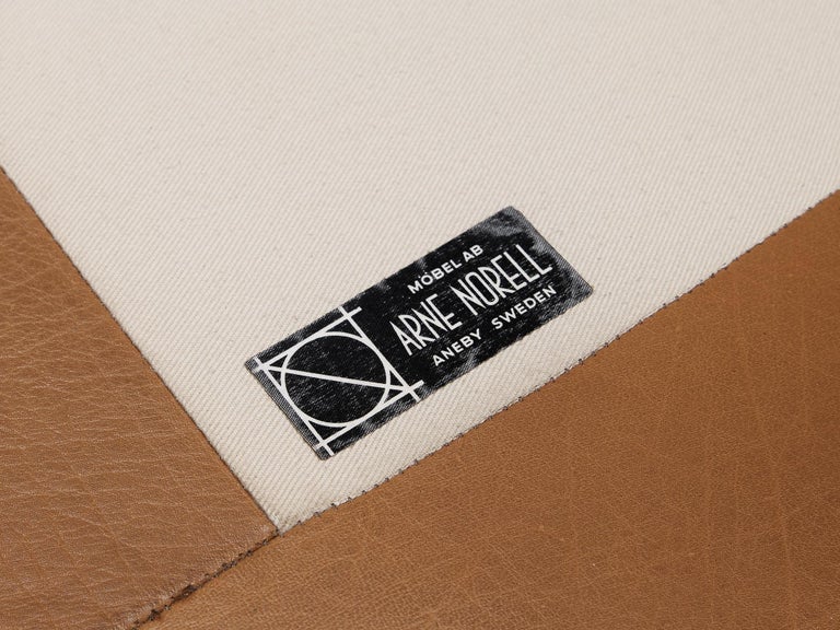 Arne Norell 'Merkur' Sofa in Cognac Leather  For Sale 4