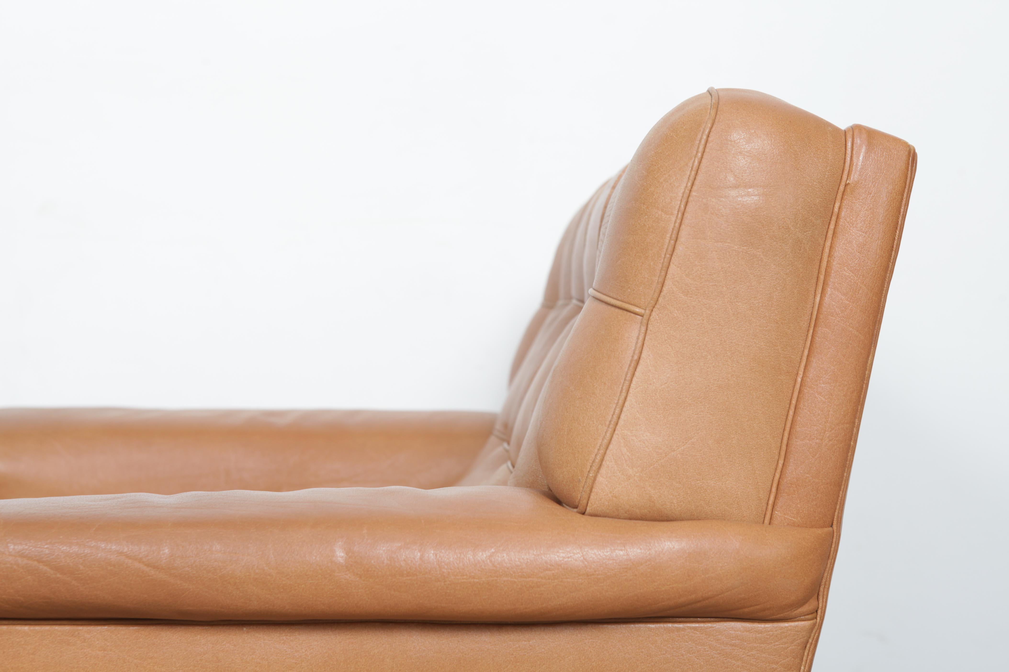Arne Norell Merkur Tan Leather Tufted Lounge Chair, Sweden, Norell AB 1