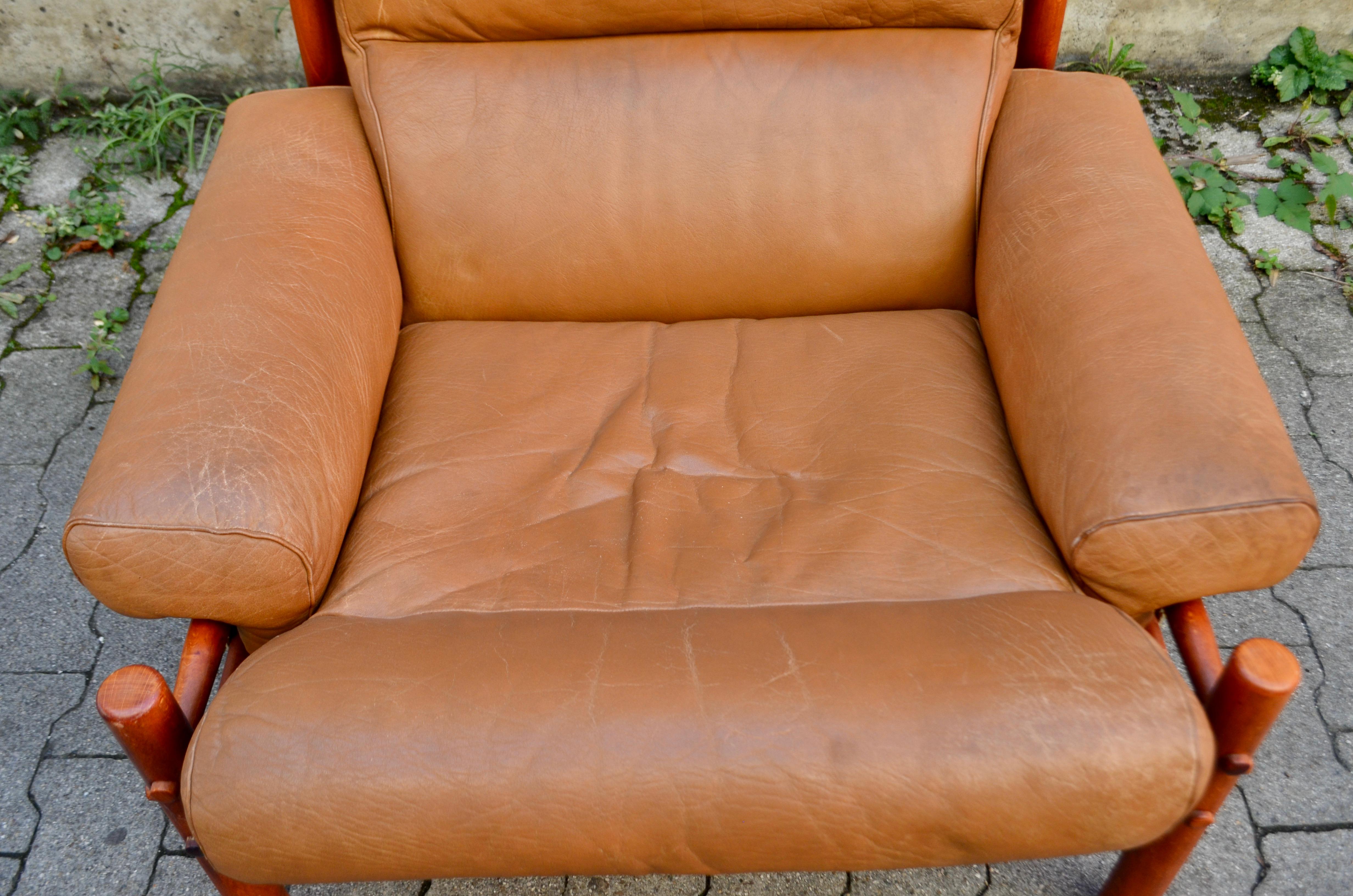 Brass Arne Norell Model Inca Caramel Leather Lounge Chair For Sale