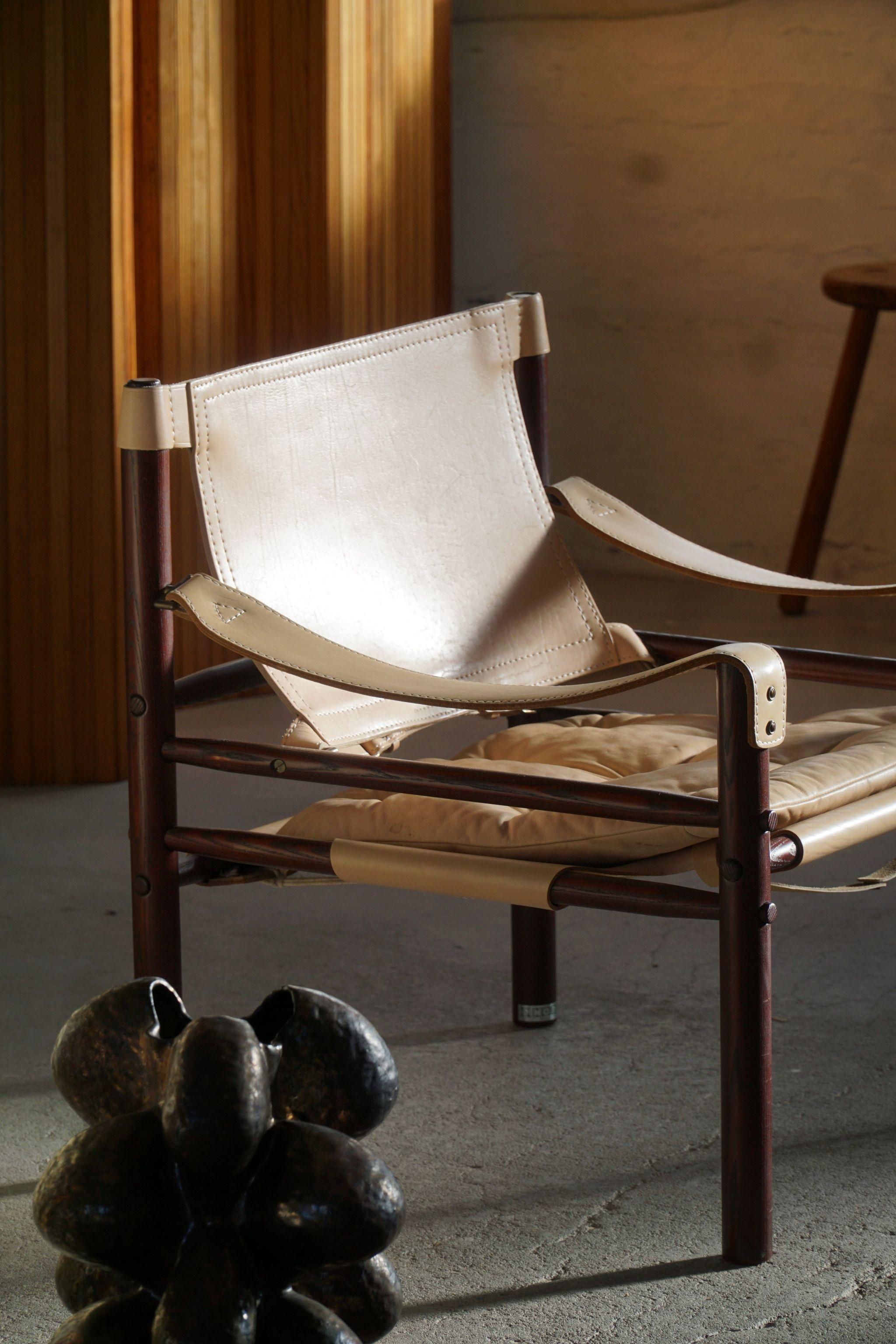 Arne Norell, Pair of Sirocco Lounge Chairs, Leather and Oak, AB Aneby, 1970s 7