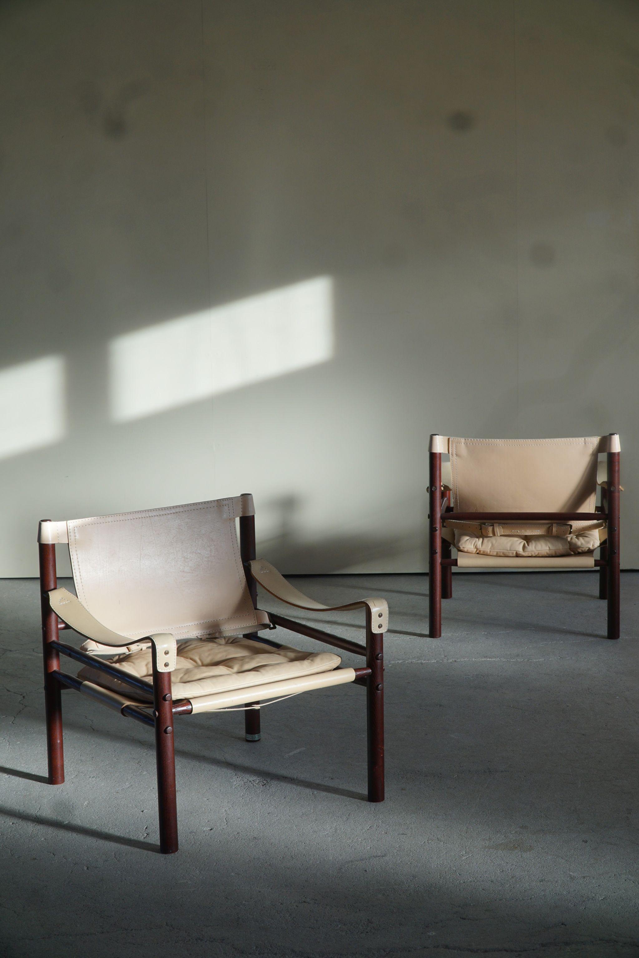 Arne Norell, Pair of Sirocco Lounge Chairs, Leather and Oak, AB Aneby, 1970s In Good Condition In Odense, DK