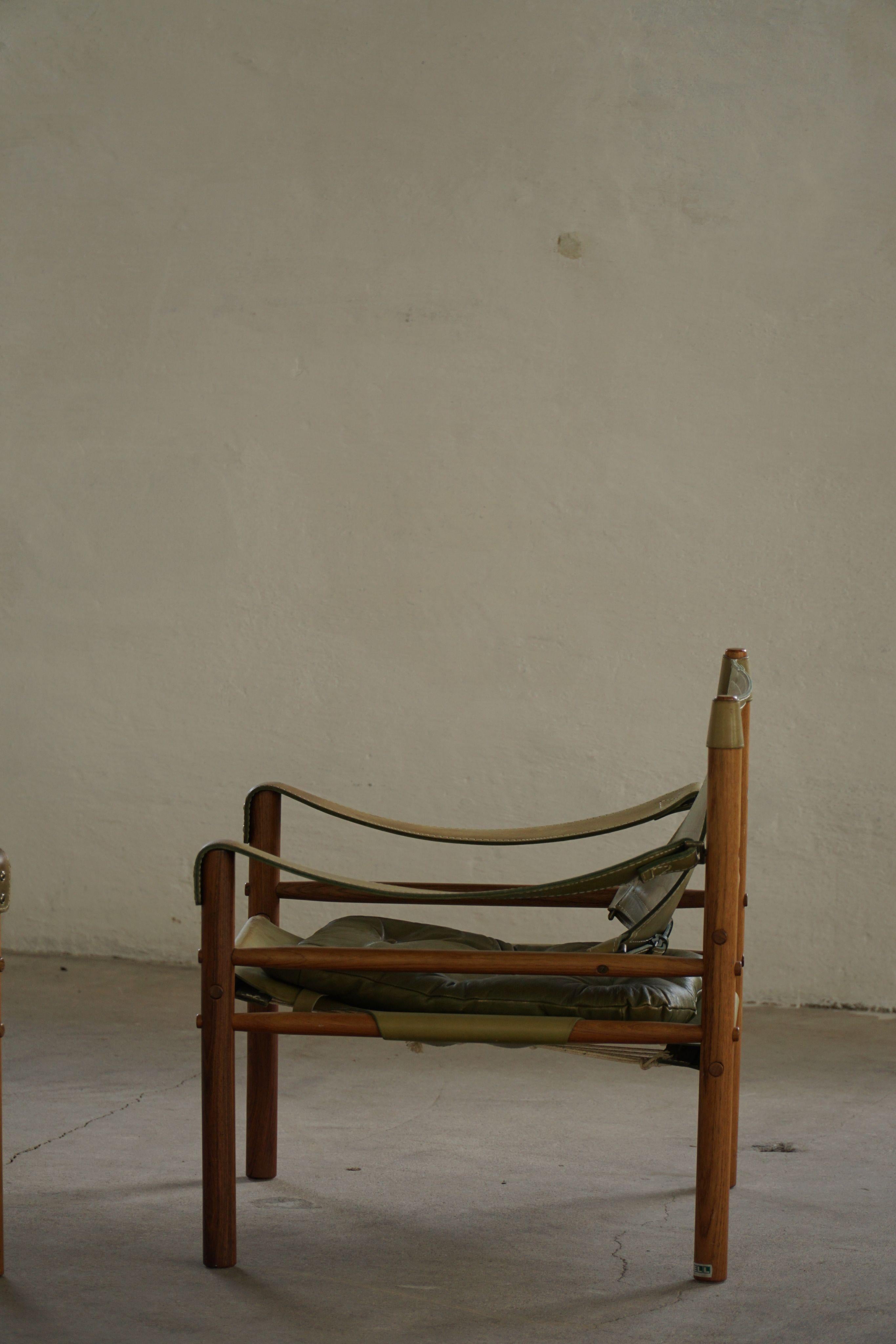 Arne Norell, paire de chaises longues Sirocco, cuir et bois de rose, AB Aneby, années 1960 en vente 10