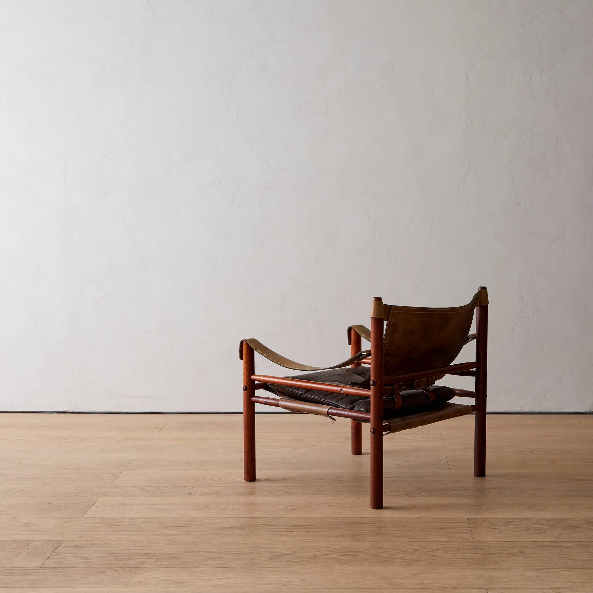 Scandinave moderne Arne Norell 