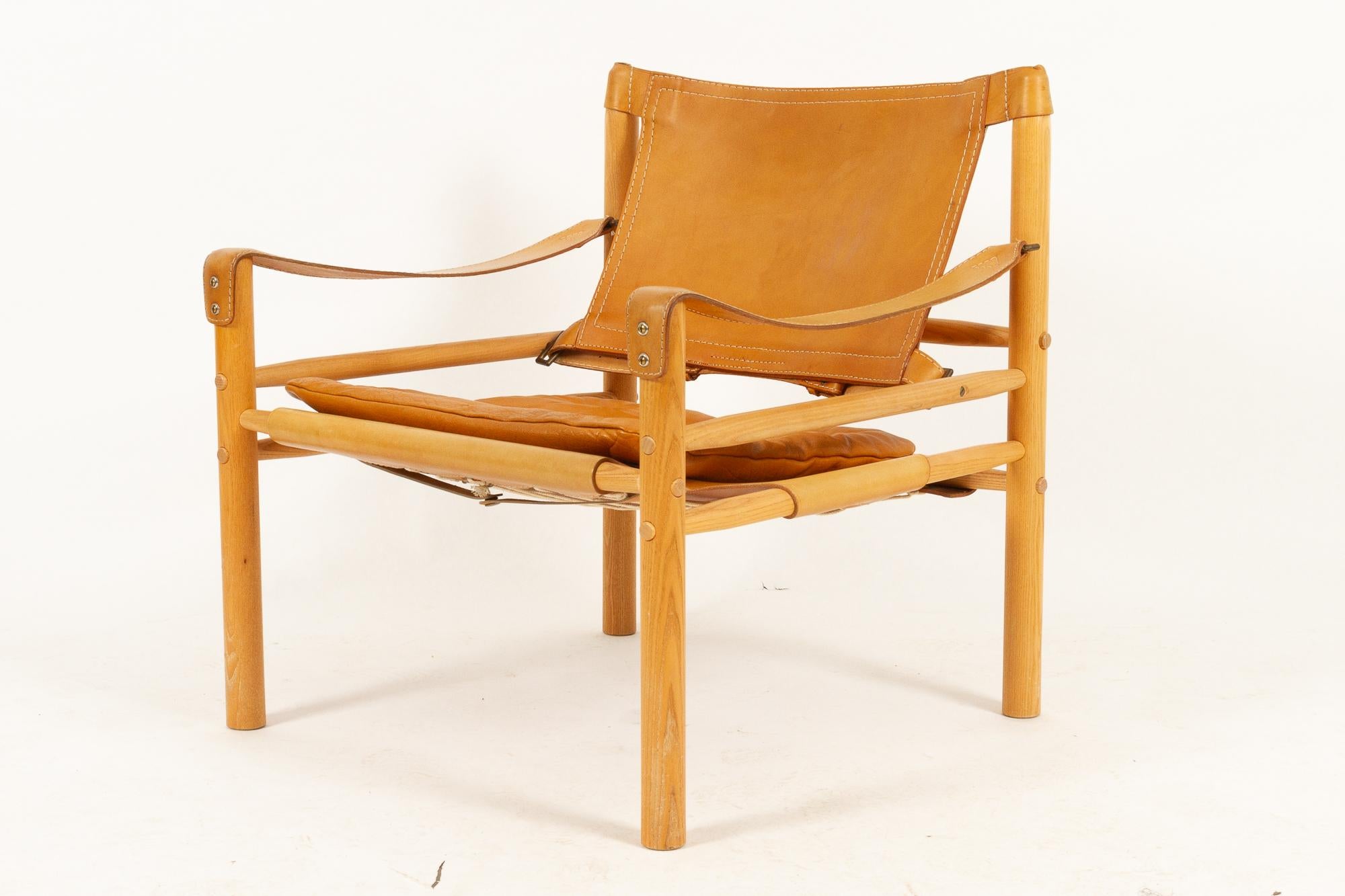 Scandinavian Modern Arne Norell Sirocco Safari Chair, 1960s.