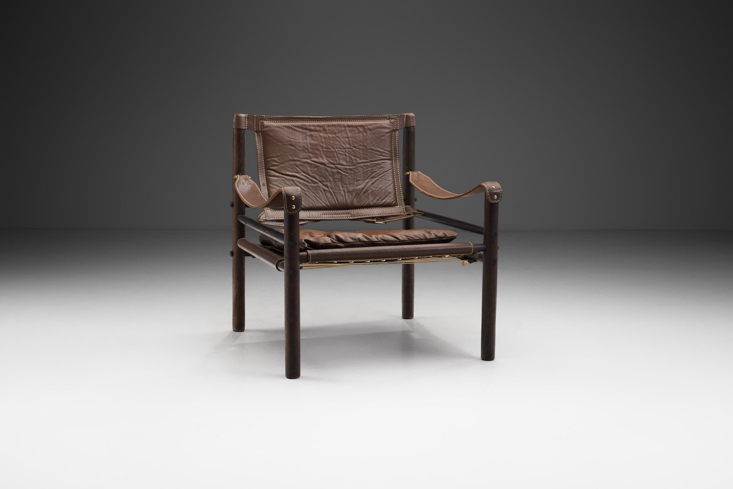 Der ursprüngliche Sirocco-Stuhl wurde 1964 von Arne Norell entworfen und in Schweden in derselben Fabrik handgefertigt, die Norell in den 1960er Jahren gegründet hatte. Dieses Modell ist ein moderner Klassiker mit allen Merkmalen eines echten