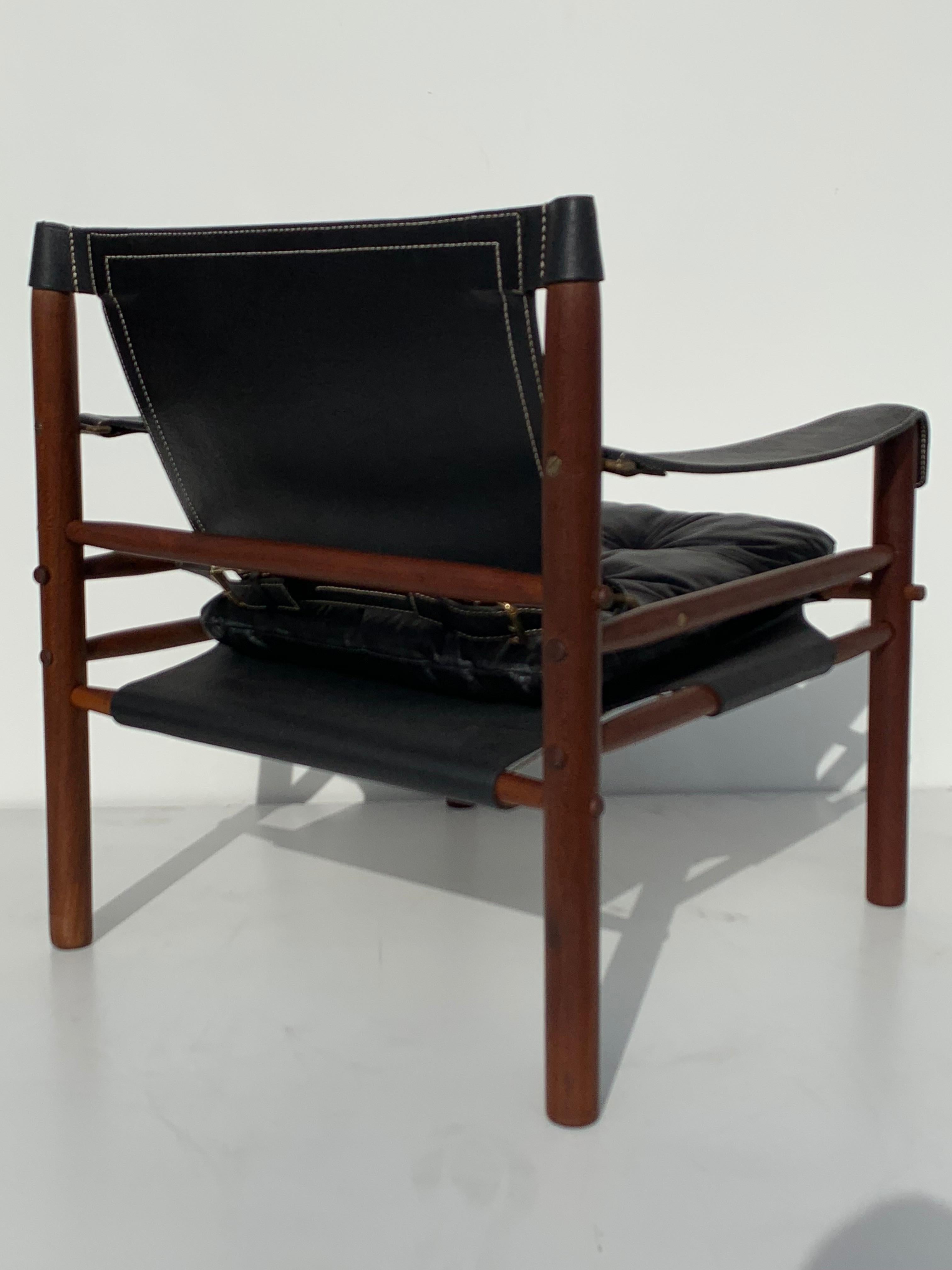 Arne Norell Sirocco Safari Chair in Black Leather In Good Condition In North Hollywood, CA