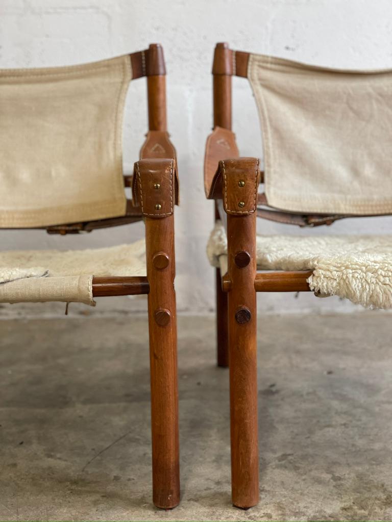 Arne Norell Sirocco Safari Chairs Scandinavian Modern - ein Paar im Zustand „Gut“ im Angebot in Fort Lauderdale, FL