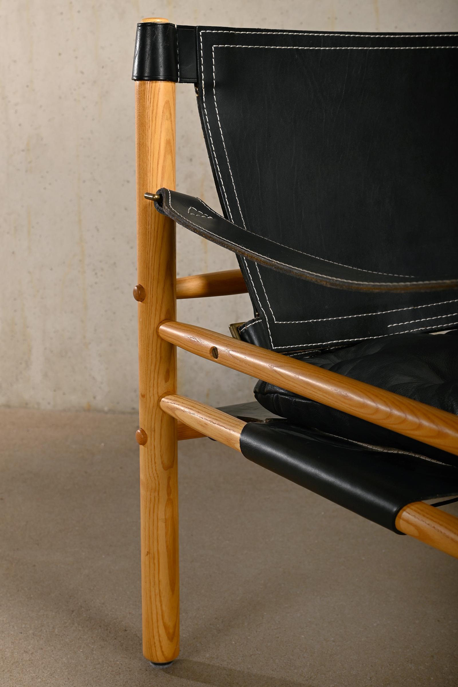 Arne Norell Sirocco Safari Lounge Chair en cuir noir et frêne, Suède en vente 5
