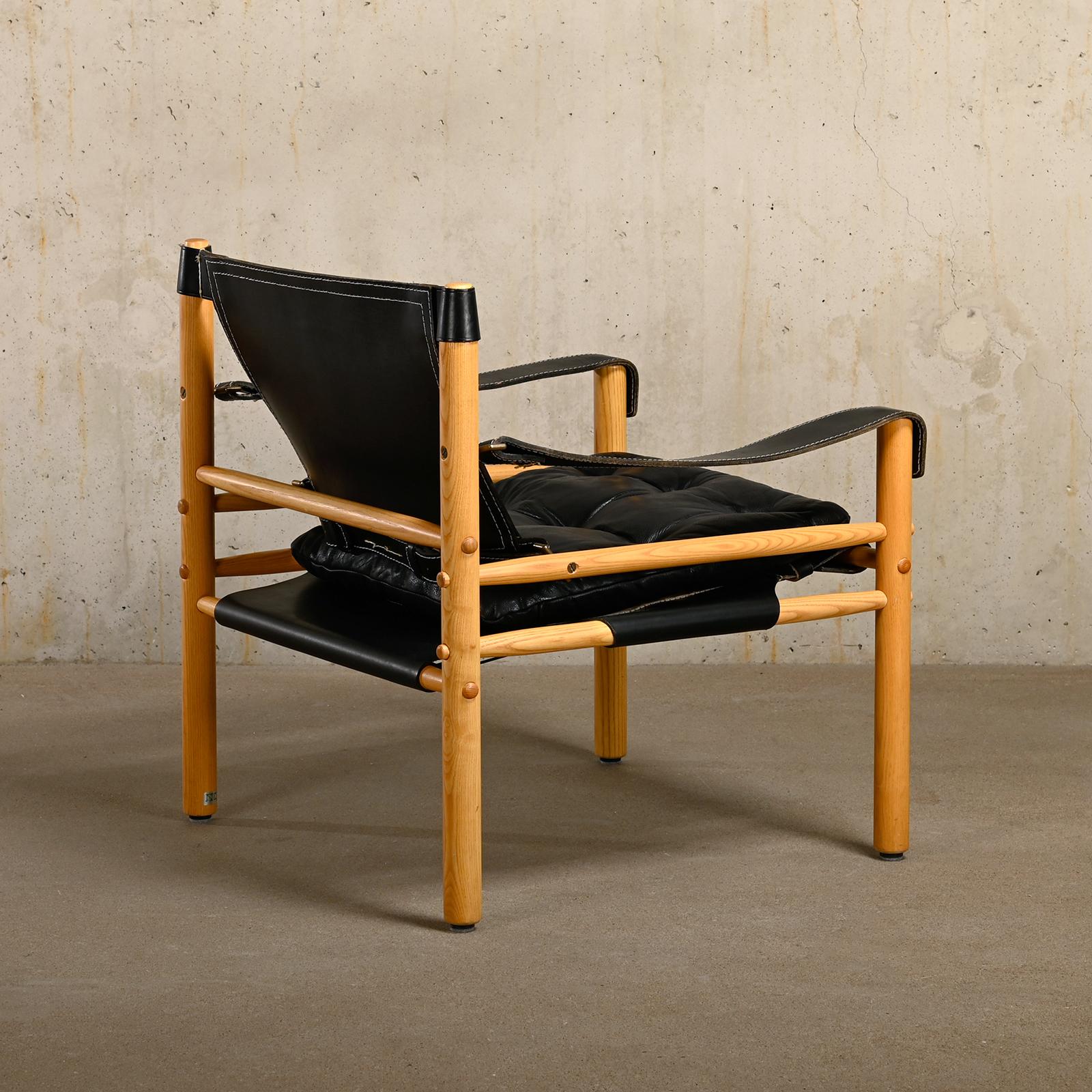 Suédois Arne Norell Sirocco Safari Lounge Chair en cuir noir et frêne, Suède en vente