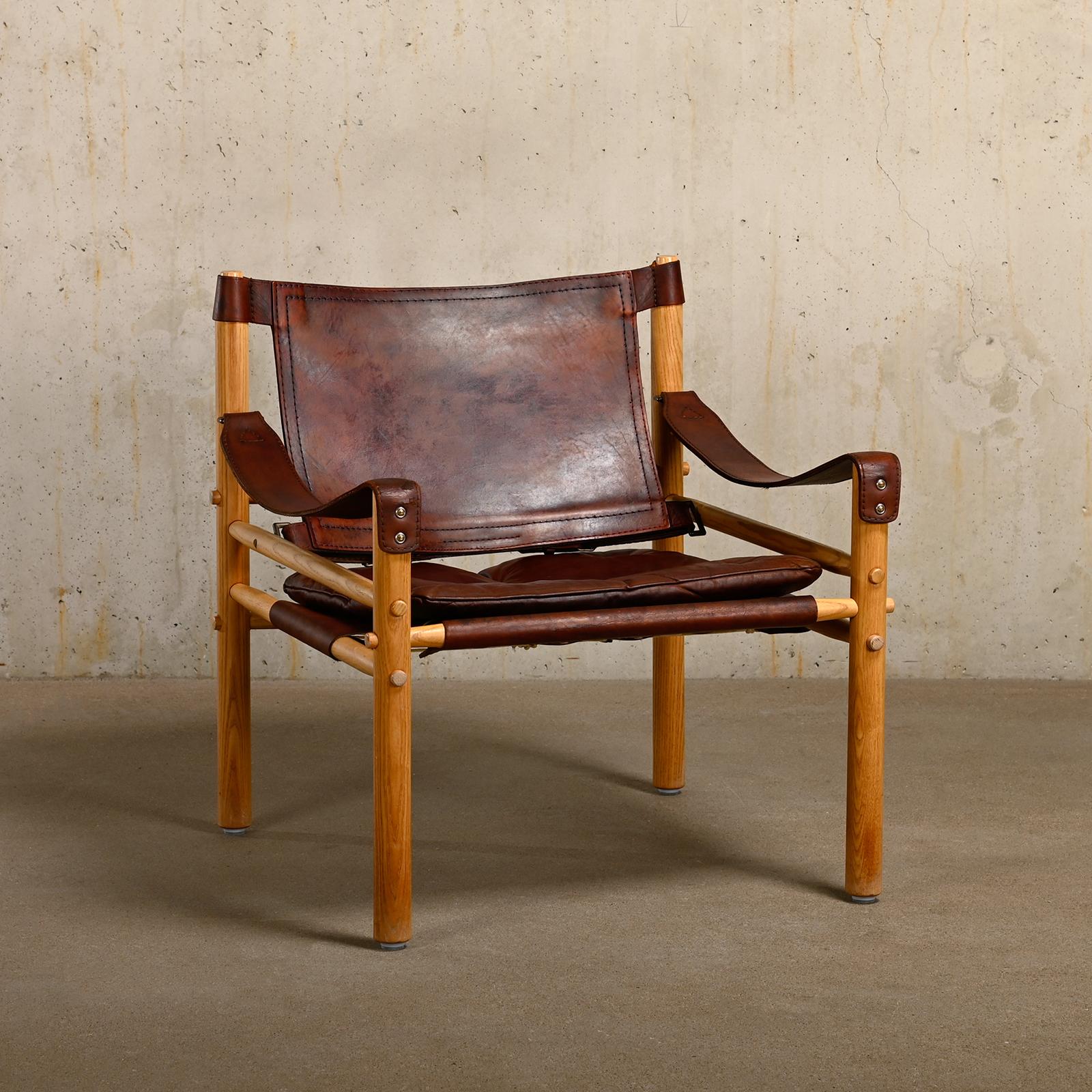 Swedish Arne Norell Sirocco Safari Lounge Chair in Dark Brown leather and Ash, Sweden