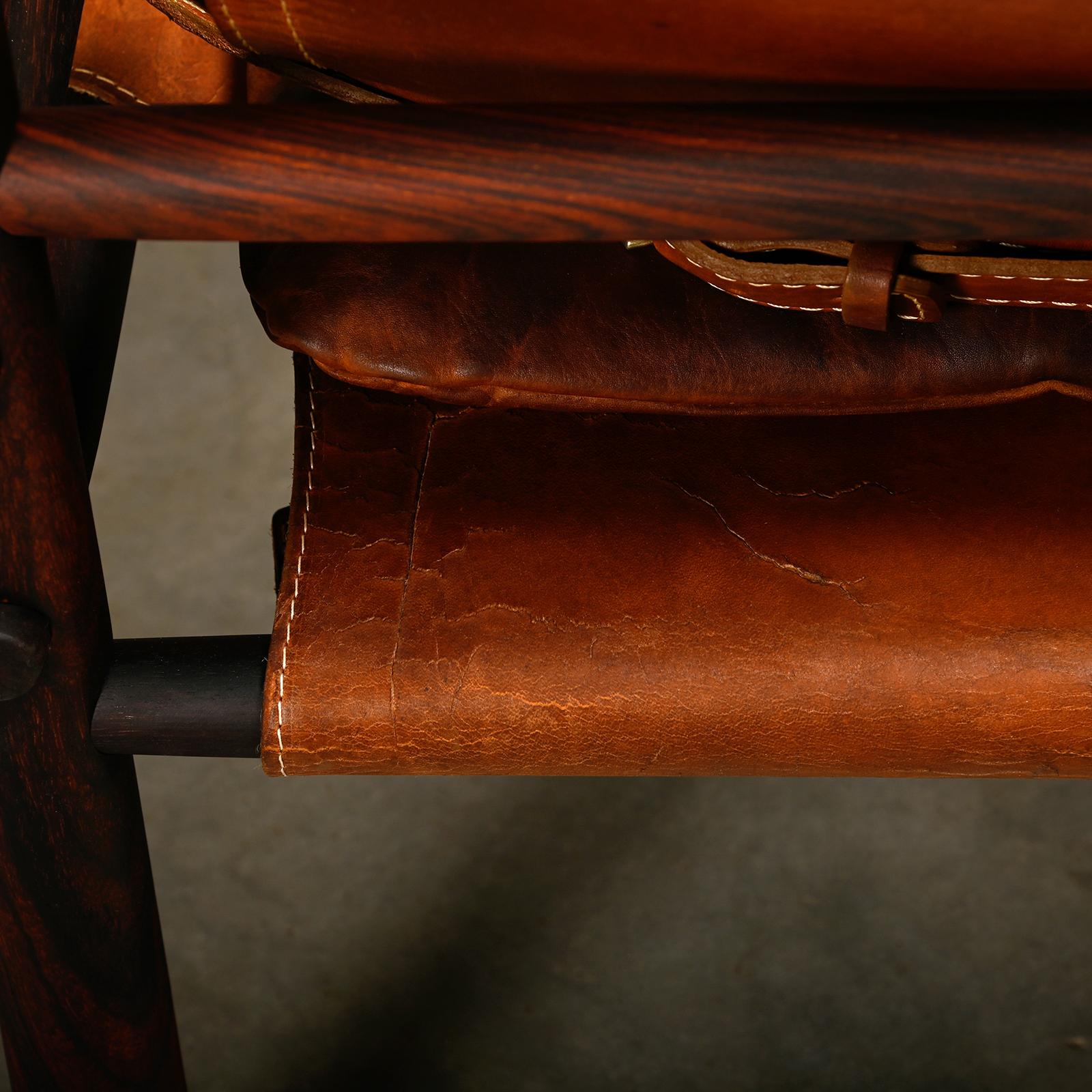 Arne Norell Sirocco Safari Lounge Chair aus dunkelbraunem Holz und Leder, Schweden im Angebot 9