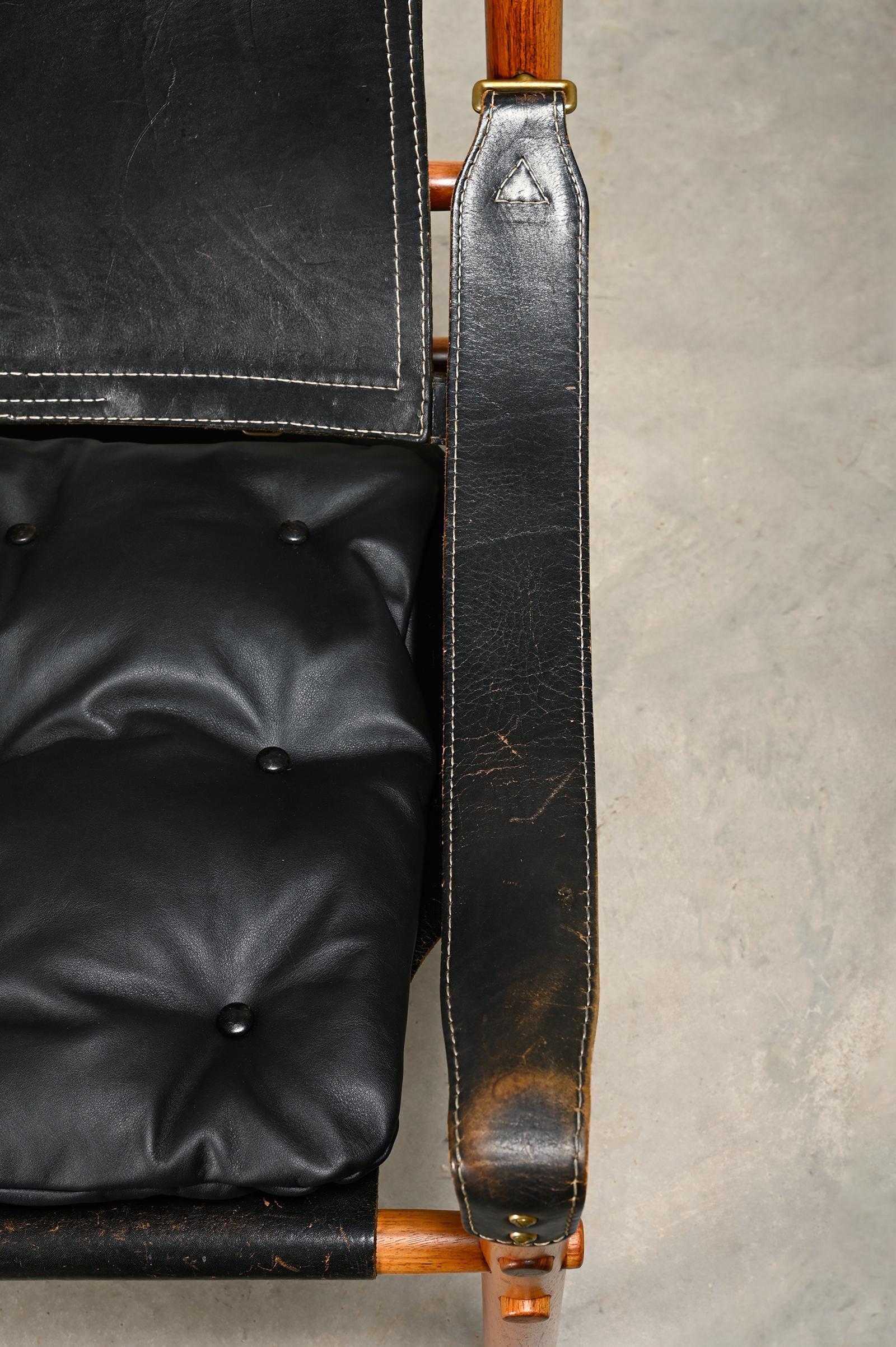 Arne Norell Sirocco Safari Lounge Chair en bois de rose et cuir noir, Suède en vente 4