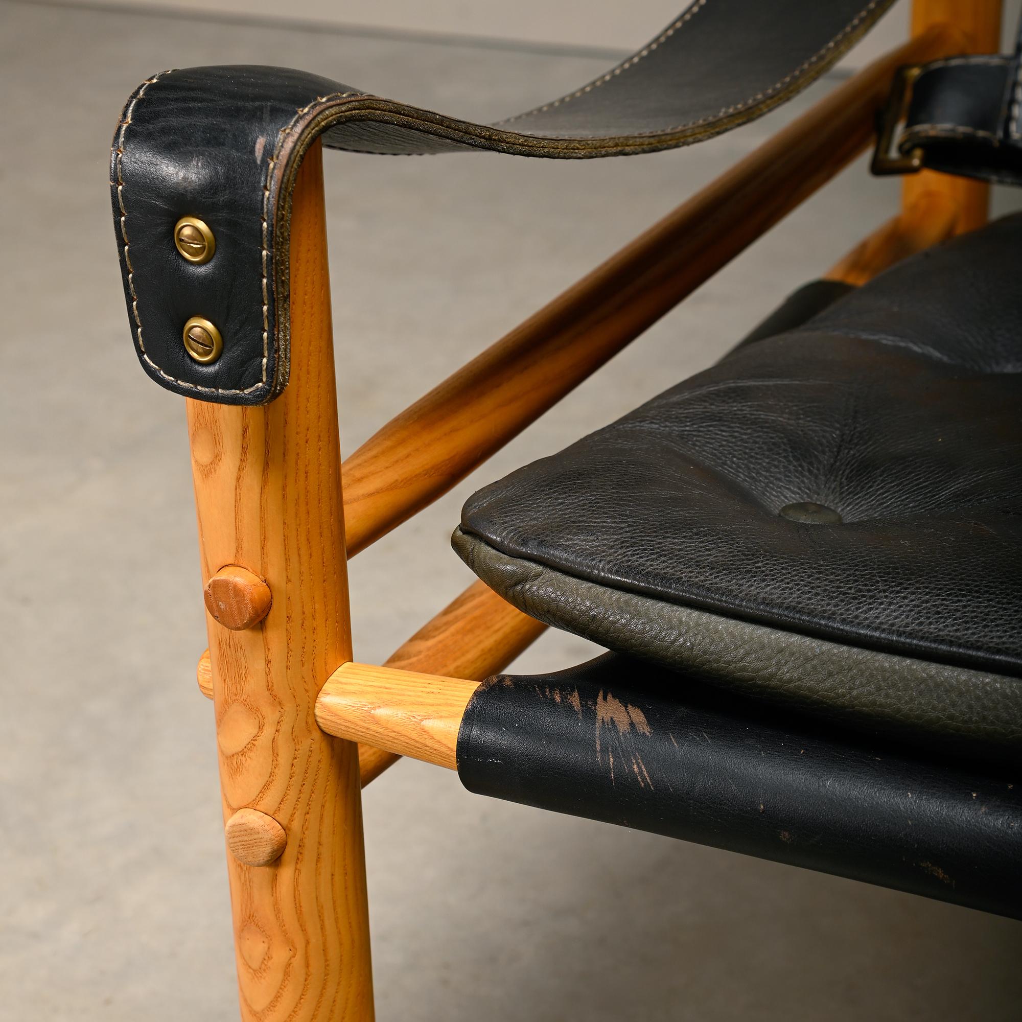 Arne Norell Sirocco Safari Sillones de cuero negro y fresno, Suecia en venta 11