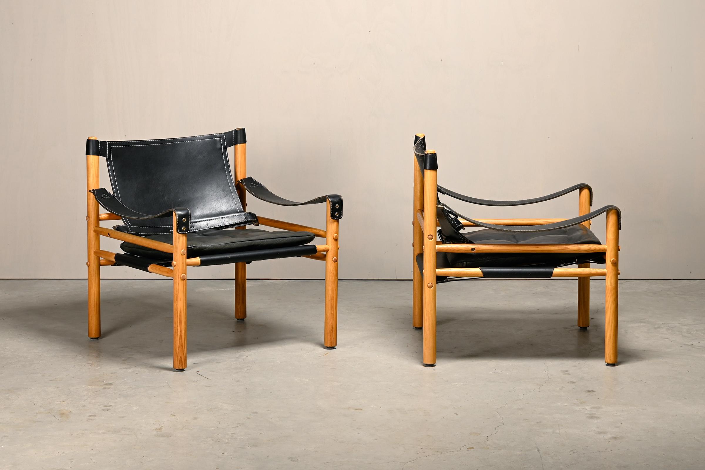 Arne Norell Sirocco Safari Sillones de cuero negro y fresno, Suecia en Bueno estado para la venta en Amsterdam, NL