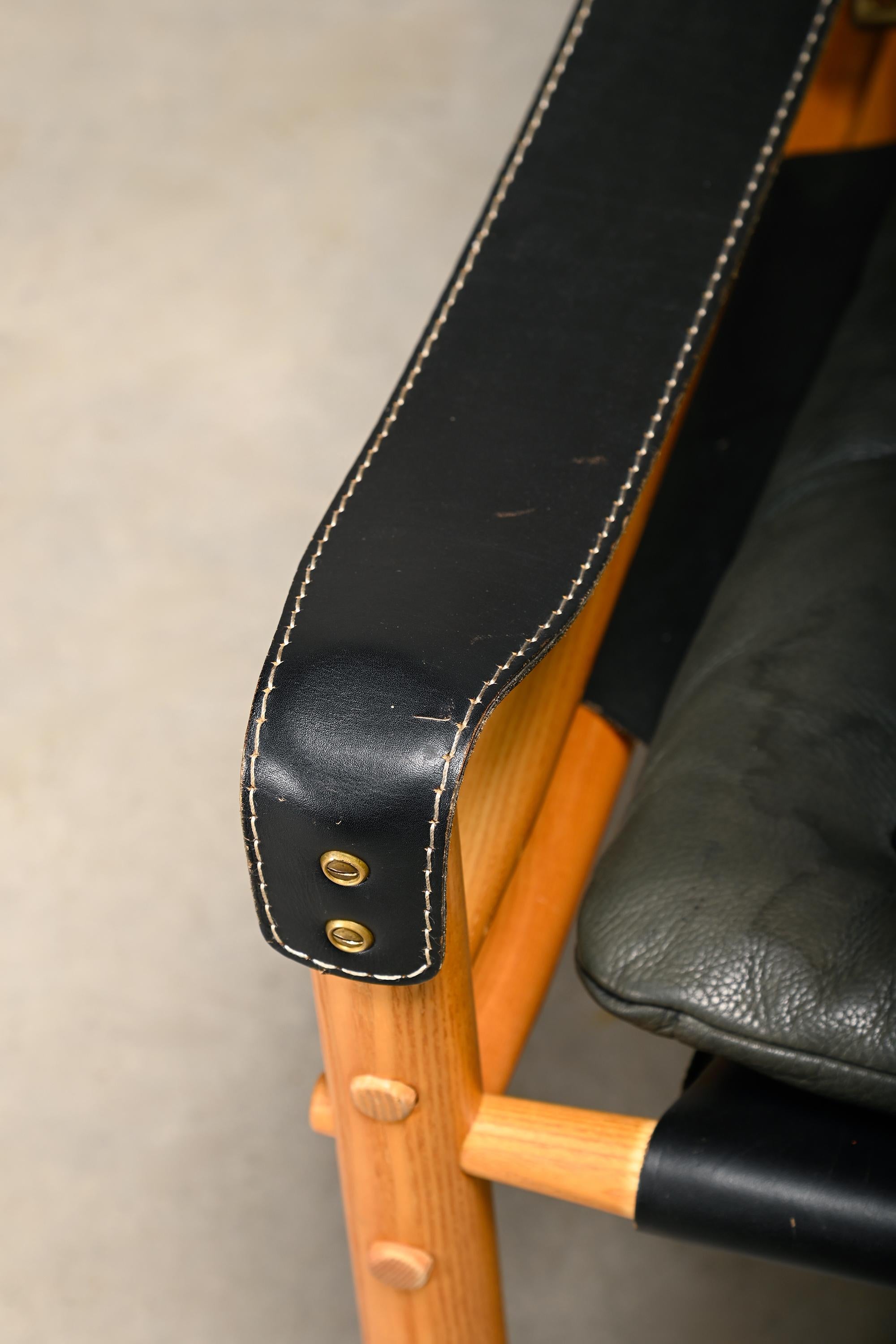 Arne Norell Sirocco Safari Sillones de cuero negro y fresno, Suecia en venta 1