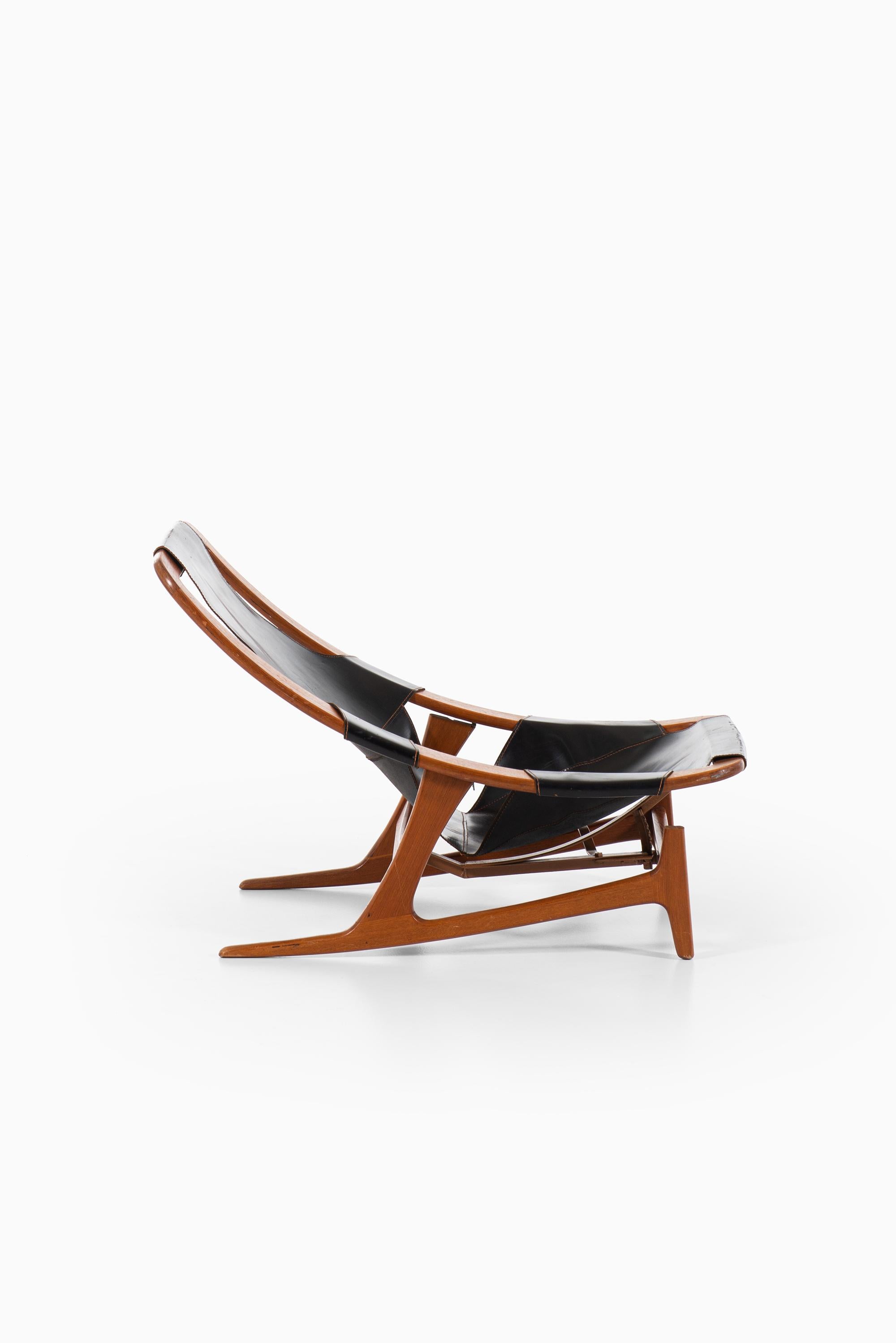 Scandinavian Modern Arne Tidemand-Ruud Lounge Chair Model Holmenkollen by Norcraft in Norway For Sale