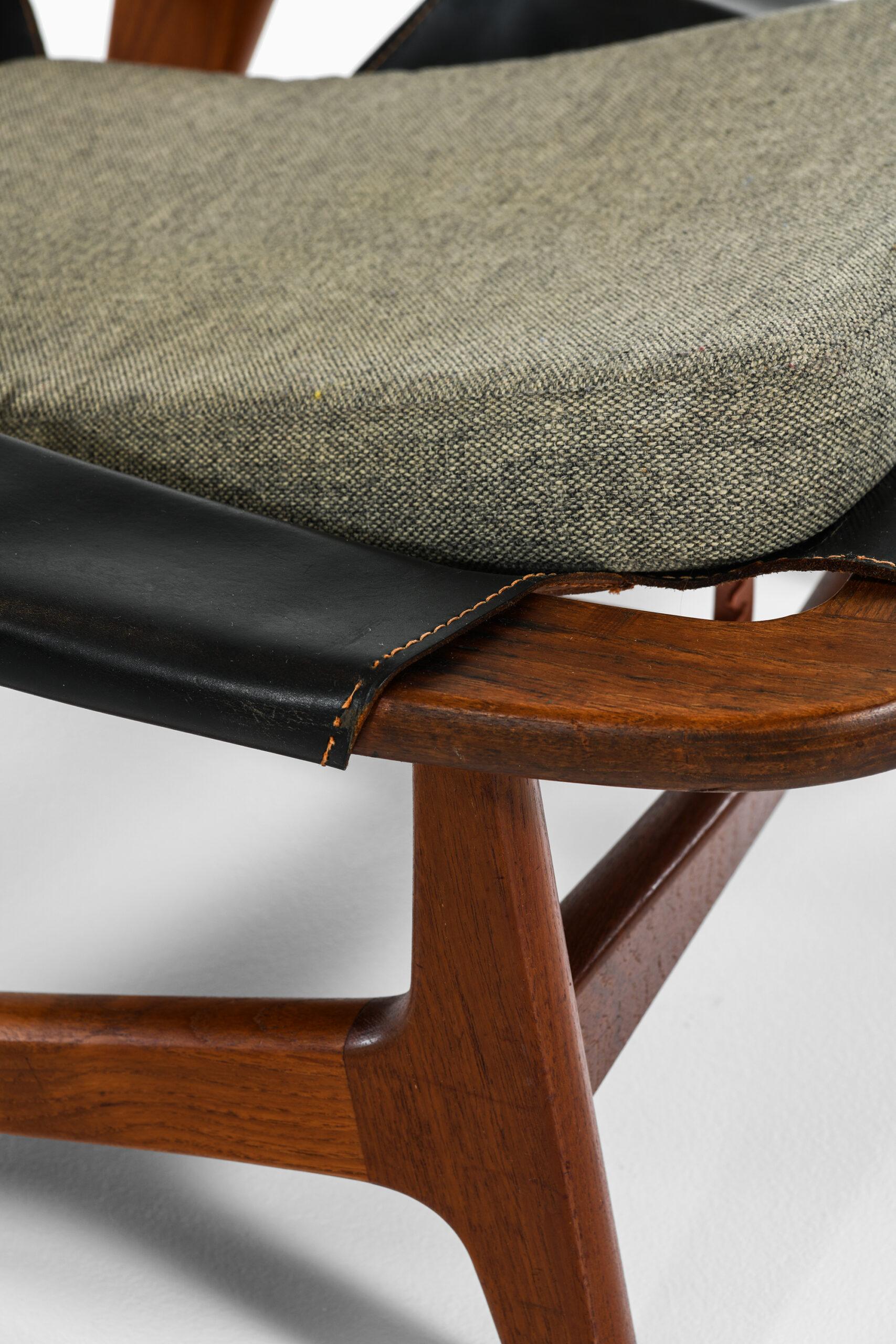 Scandinavian Modern Arne Tidemand-Ruud Lounge Chairs Model 'Holmenkollen' Produced by Norcraft For Sale