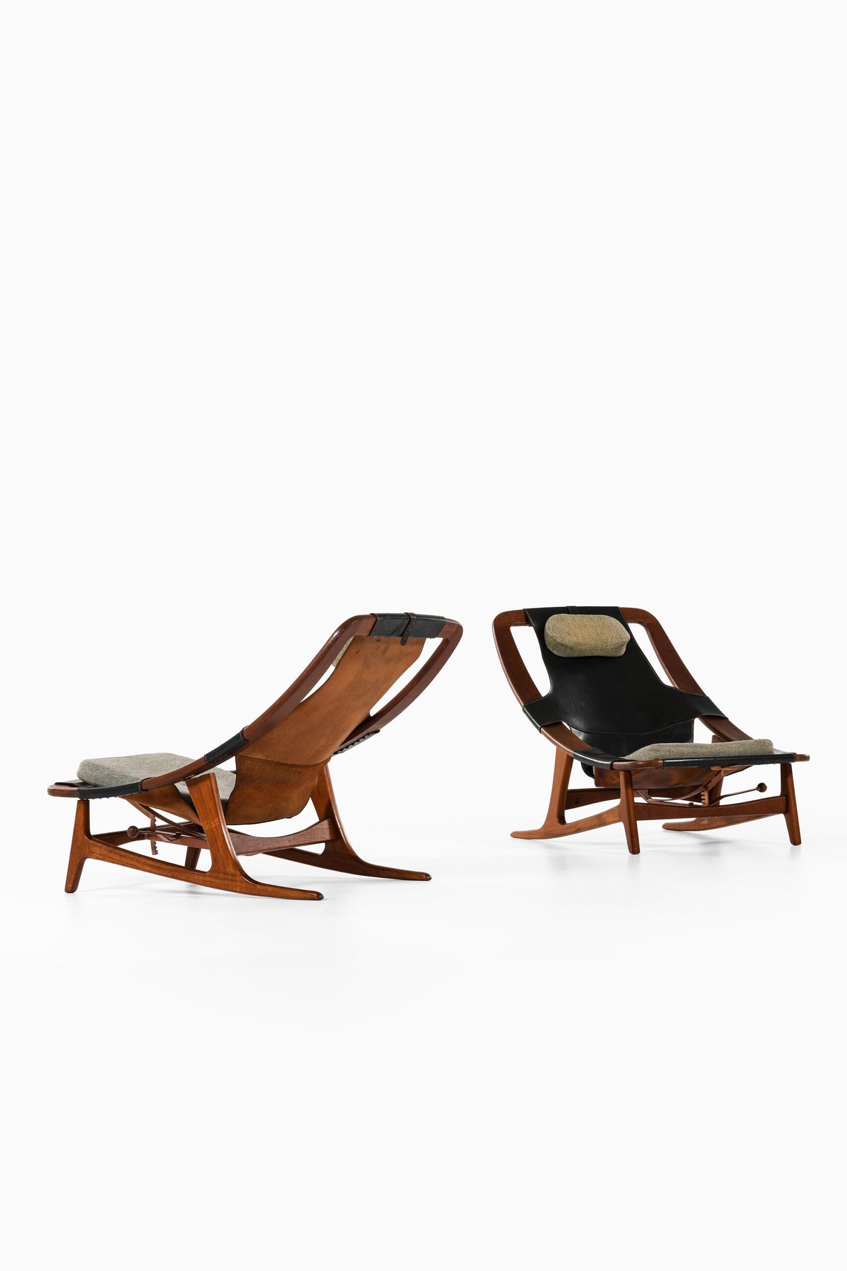 Metal Arne Tidemand-Ruud Lounge Chairs Model 'Holmenkollen' Produced by Norcraft For Sale
