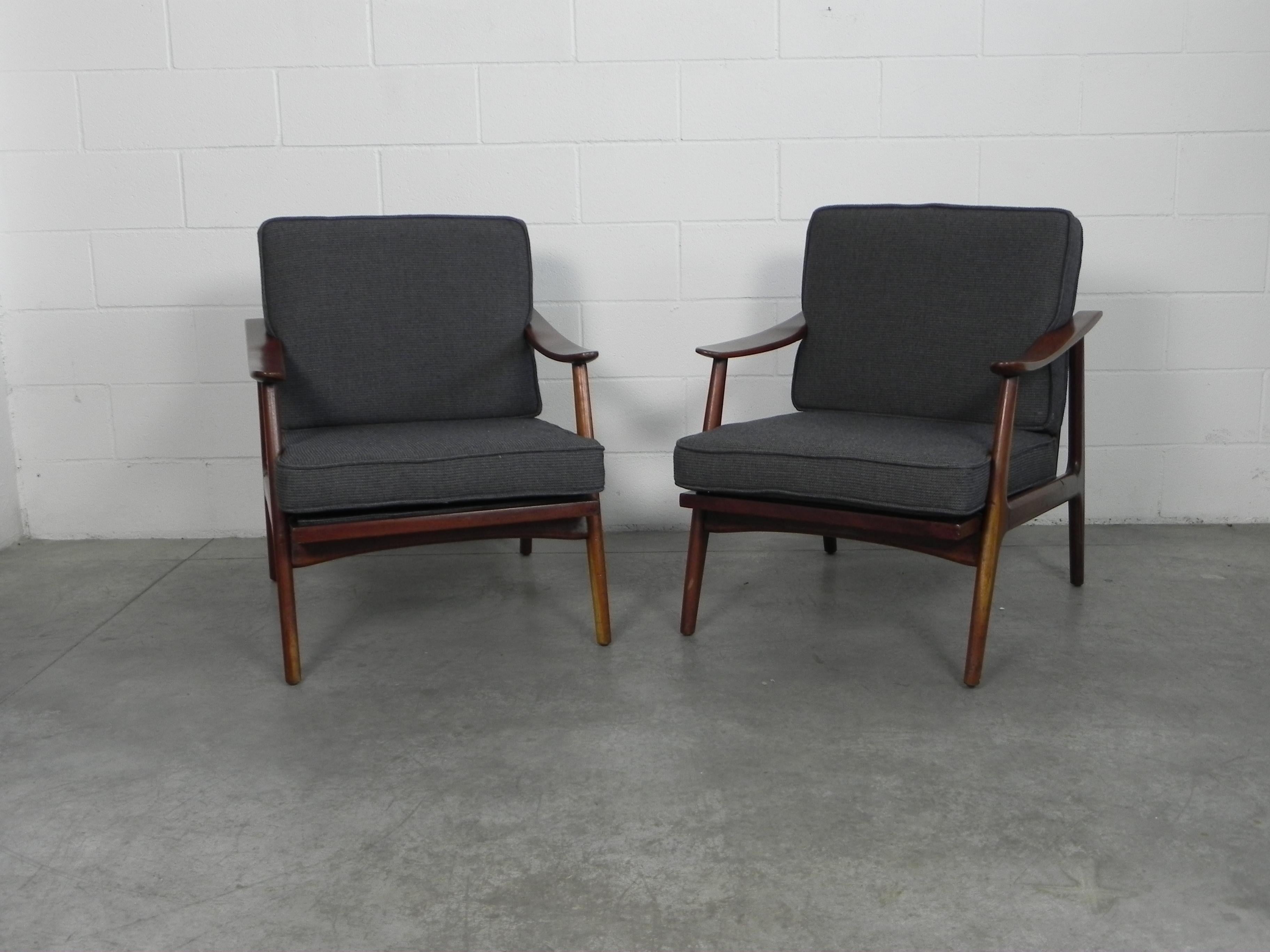 Elegant and stylish set of armchairs designed by Arne Vodder in the 1950s.