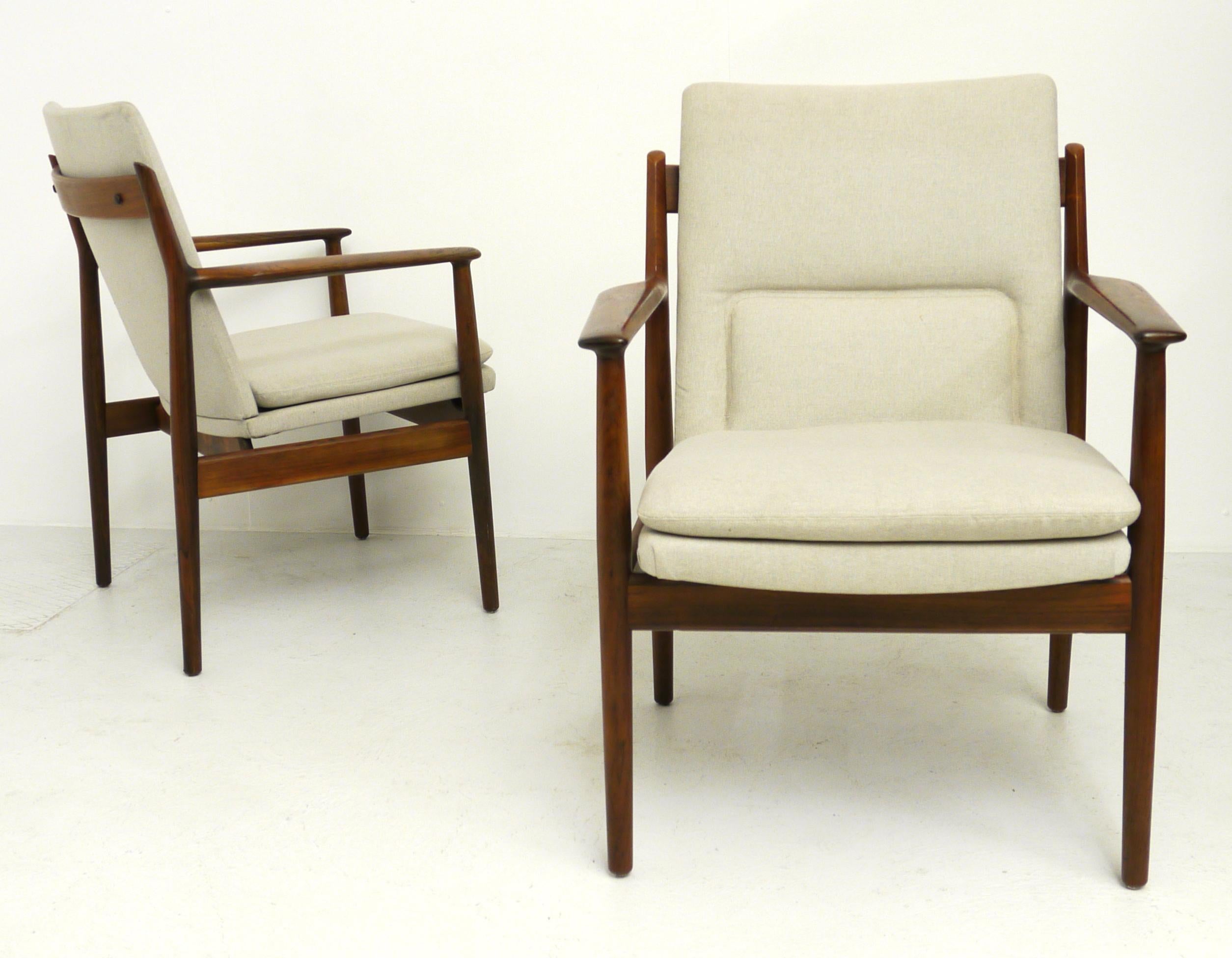 Scandinavian Modern Arne Vodder Armchair in Palisander, Denmark 1960s For Sale