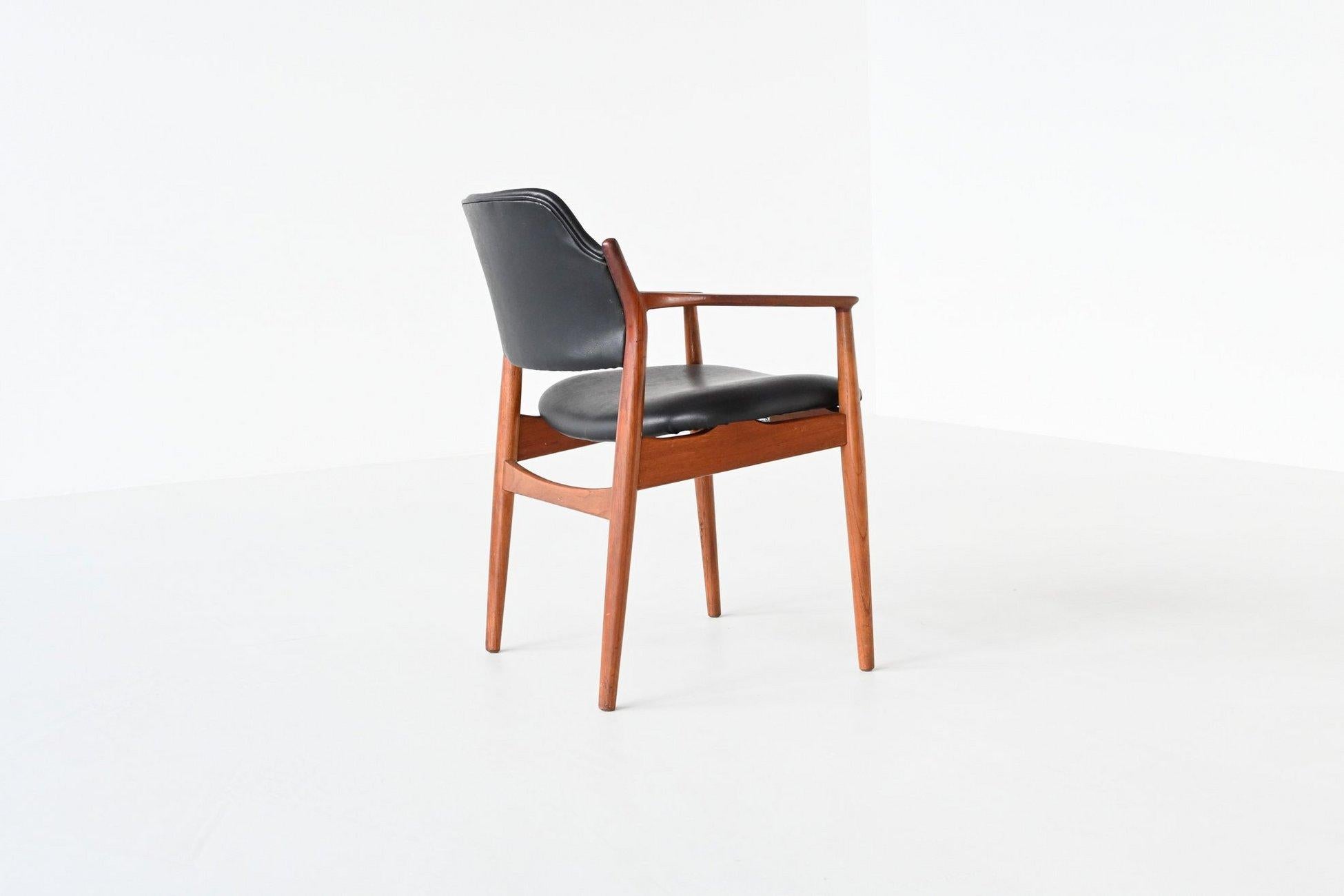 Scandinavian Modern Arne Vodder armchair model 62A in teak Sibast Mobler Denmark 1960 For Sale