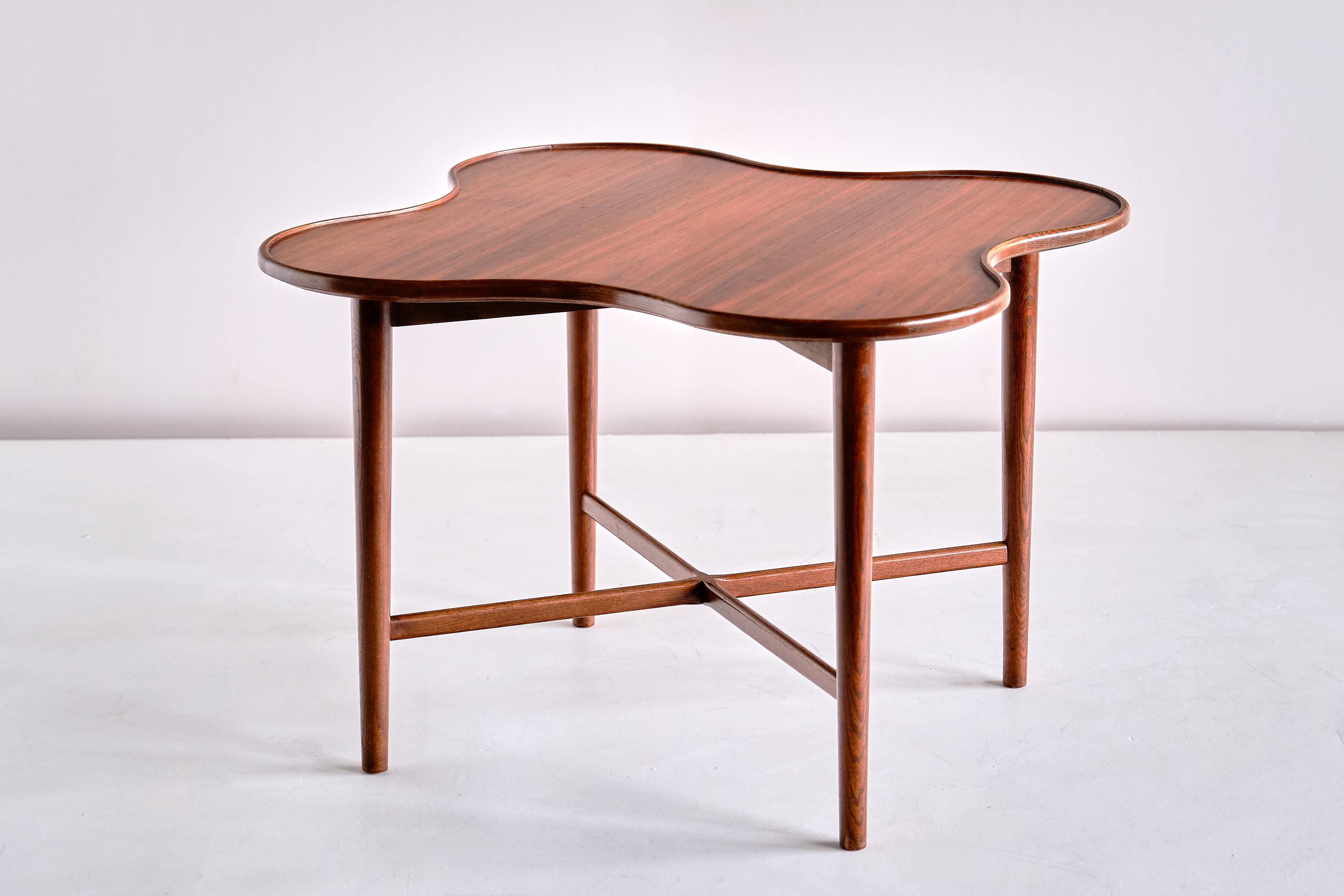 Arne Vodder Attributed Teak Side Table with Quatrefoil Shape, Denmark, 1960s 1