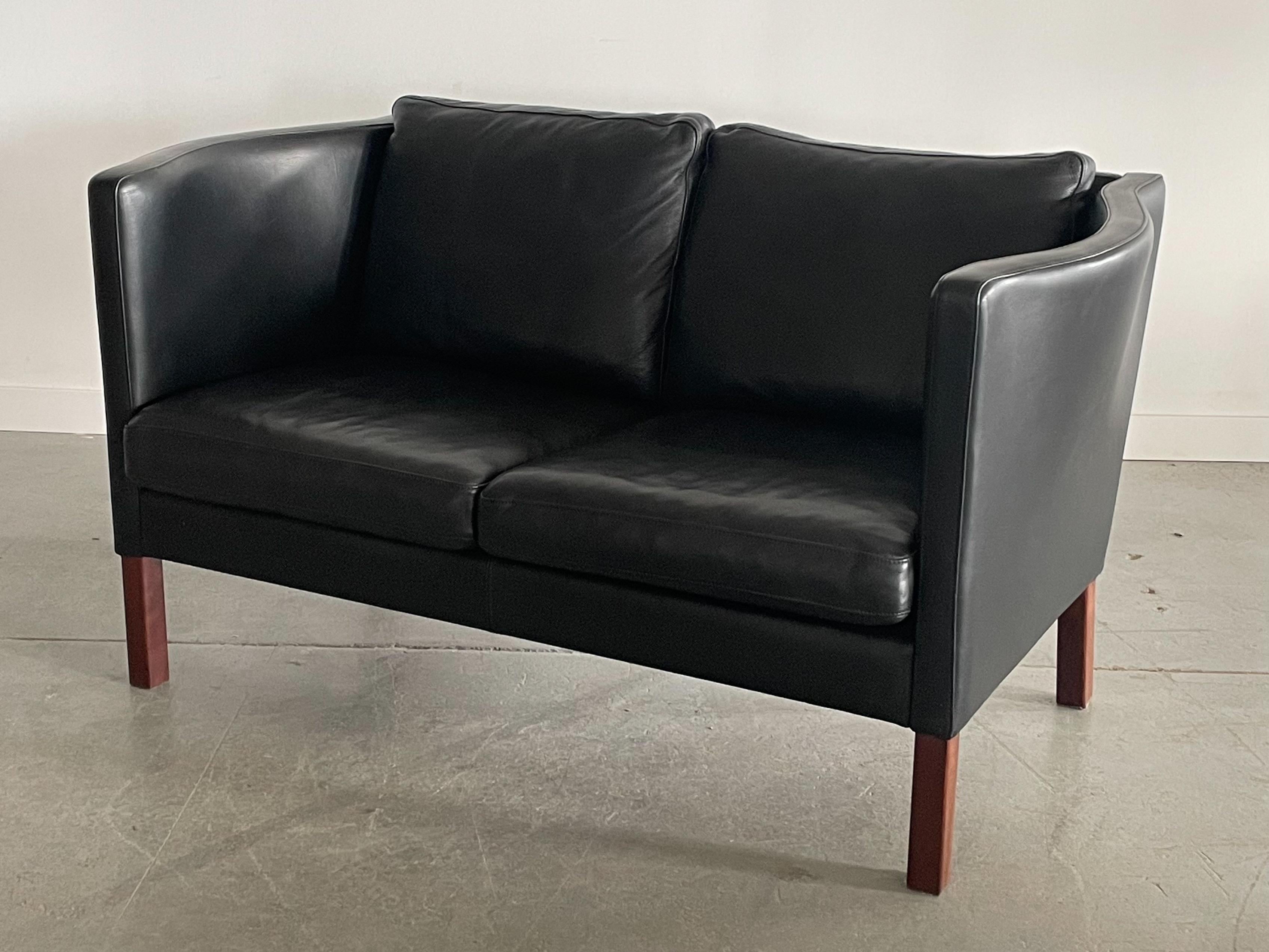 Woodwork Arne Vodder AV59 Leather Two-seater Sofa for Nielaus For Sale