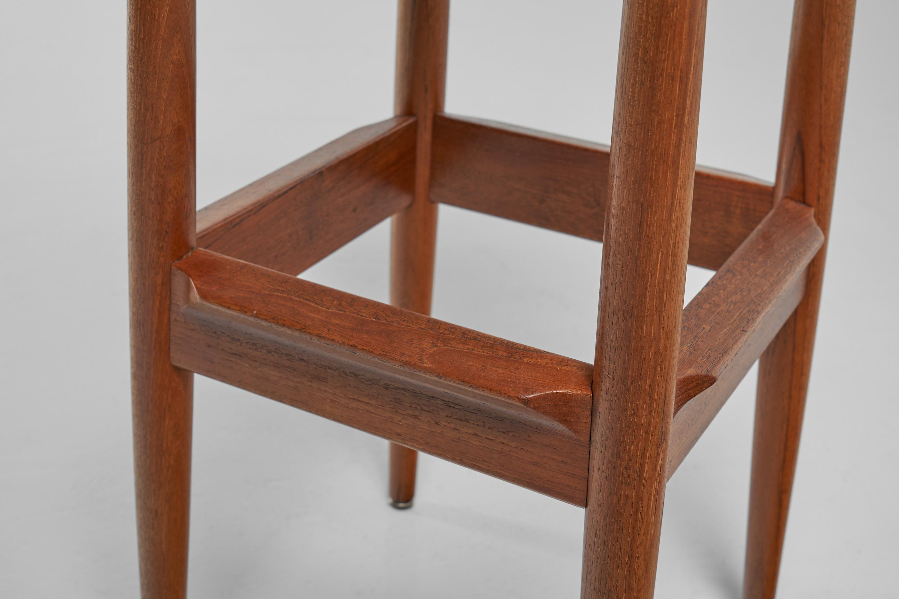 Arne Vodder bar stools model 64 Sibast Denmark 1960 2