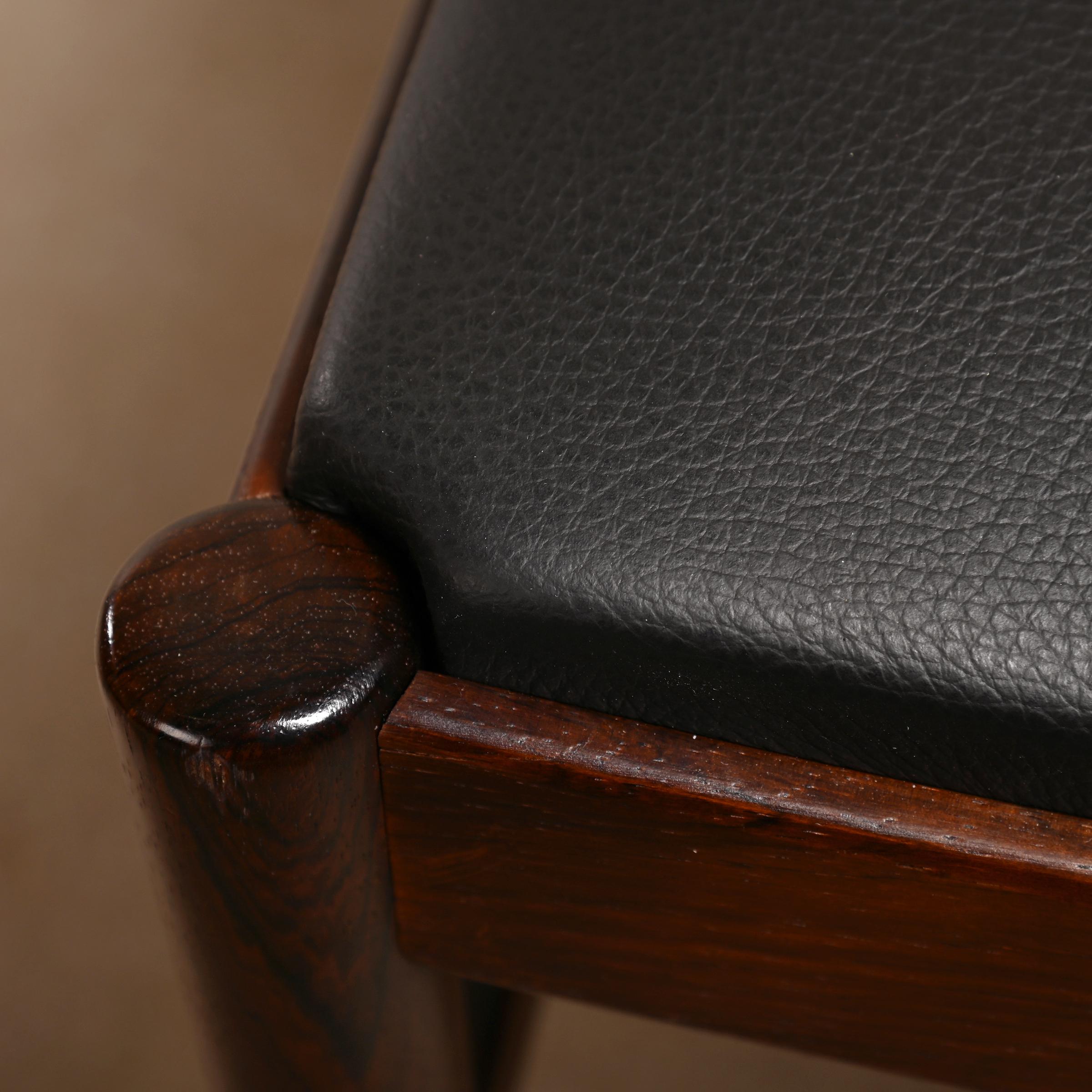 Arne Vodder Brazilian Rosewood Dining Chairs Model 422 for Sibast Furniture 5