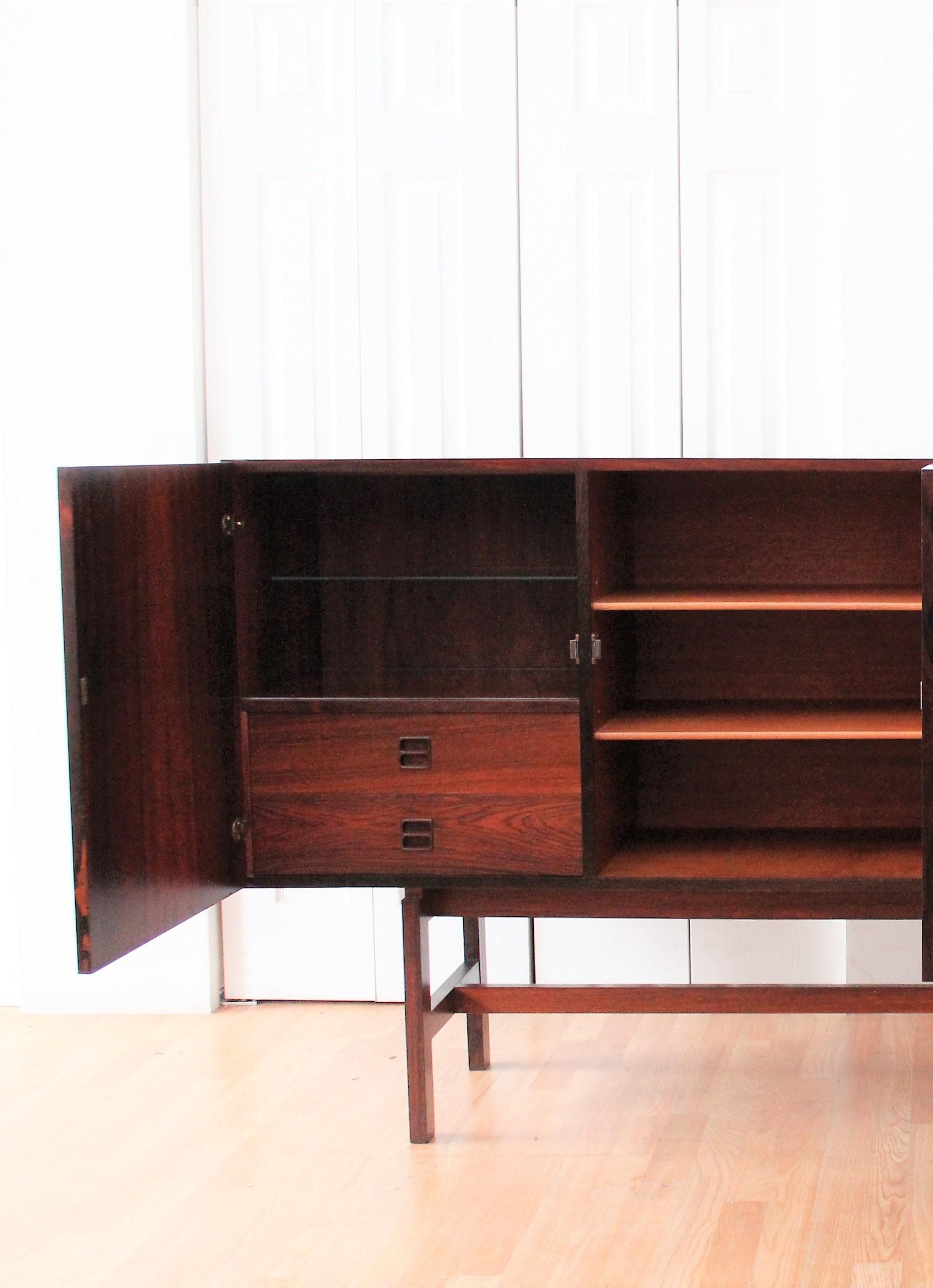 Arne Vodder Brazilian Rosewood Sideboard Credenza For Sale 1