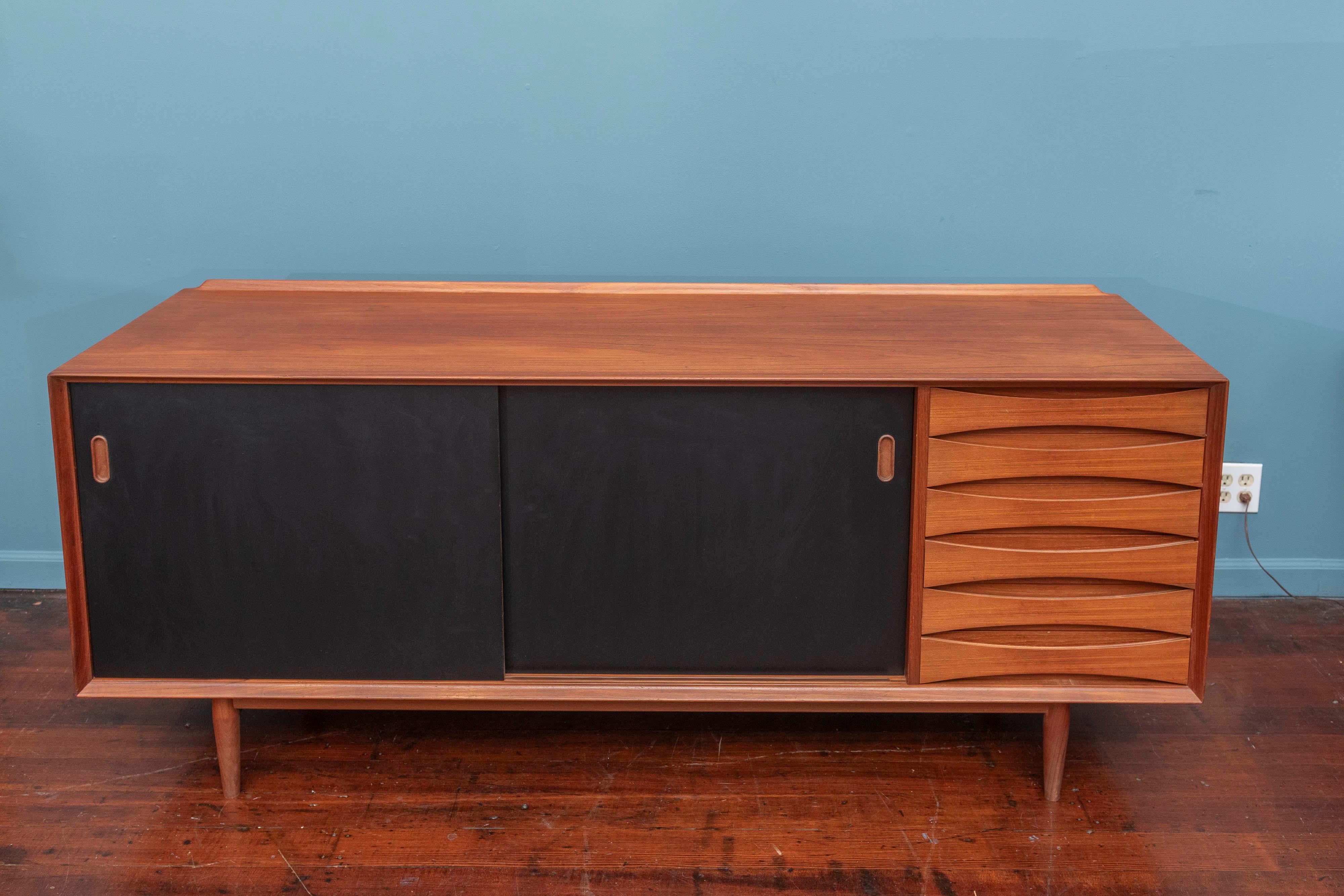 Scandinavian Modern Arne Vodder Credenza Model 29 for Sibast, Denmark