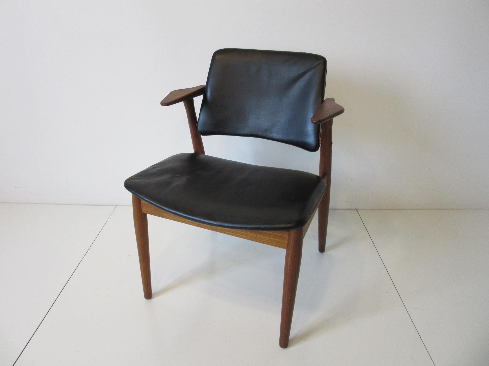 Arne Vodder Danish Chair Teak / Leather for Helge Sibast 4