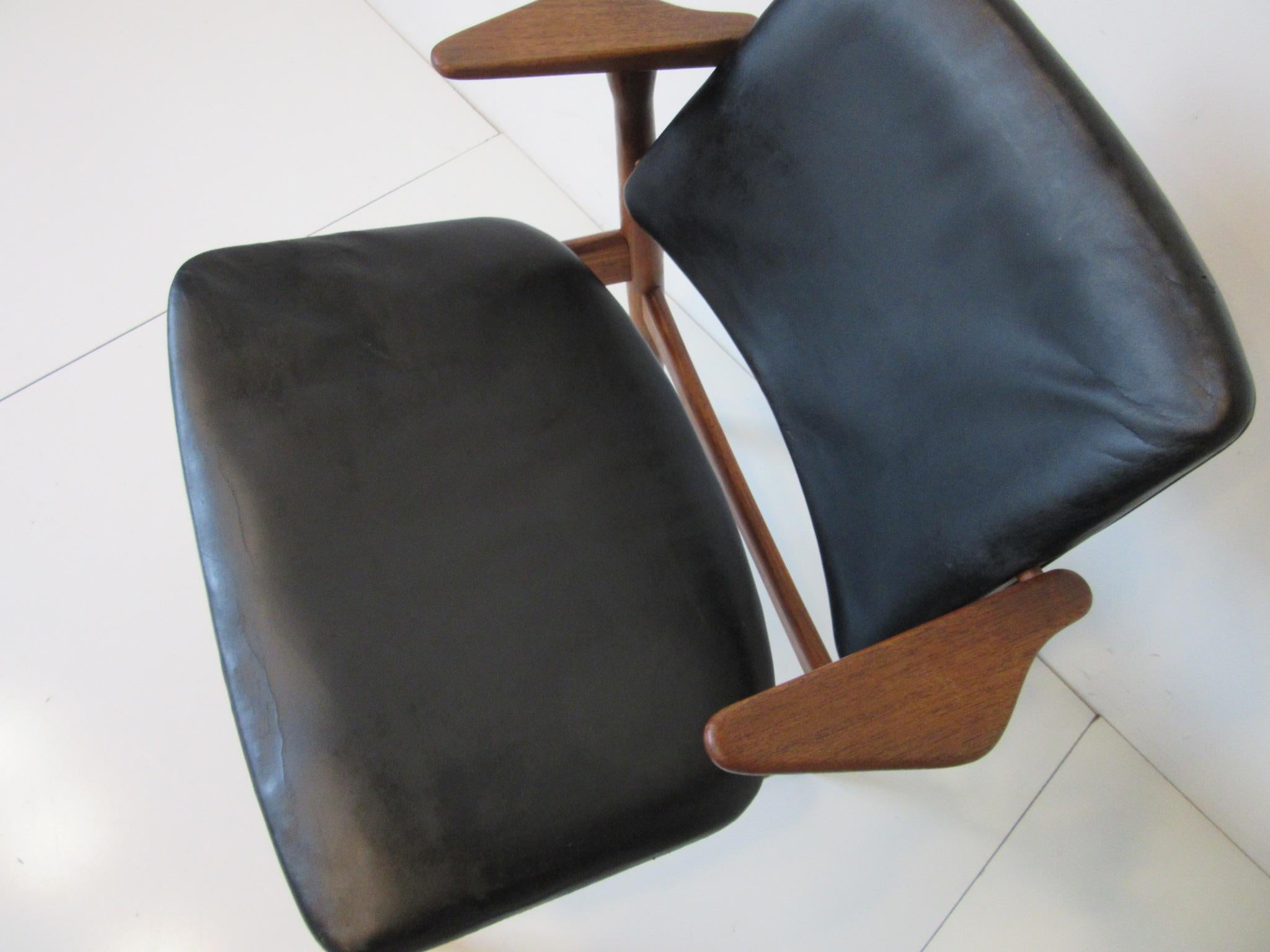 20th Century Arne Vodder Danish Chair Teak / Leather for Helge Sibast