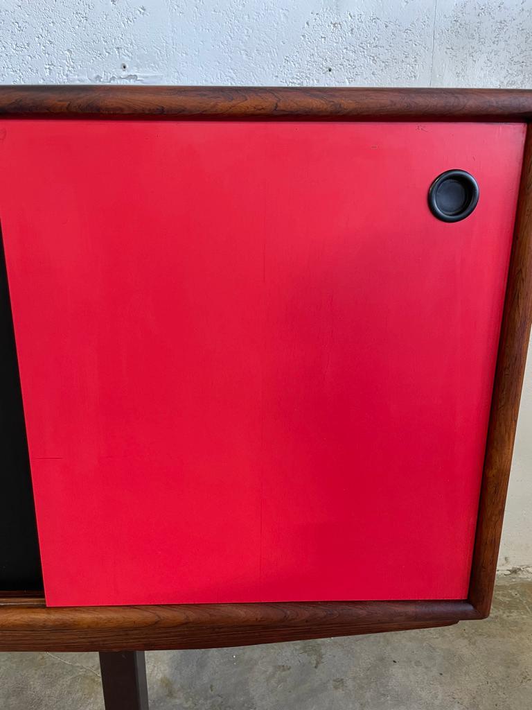 Console o credenza moderna danese in palissandro di Arne Vodder in vendita 3
